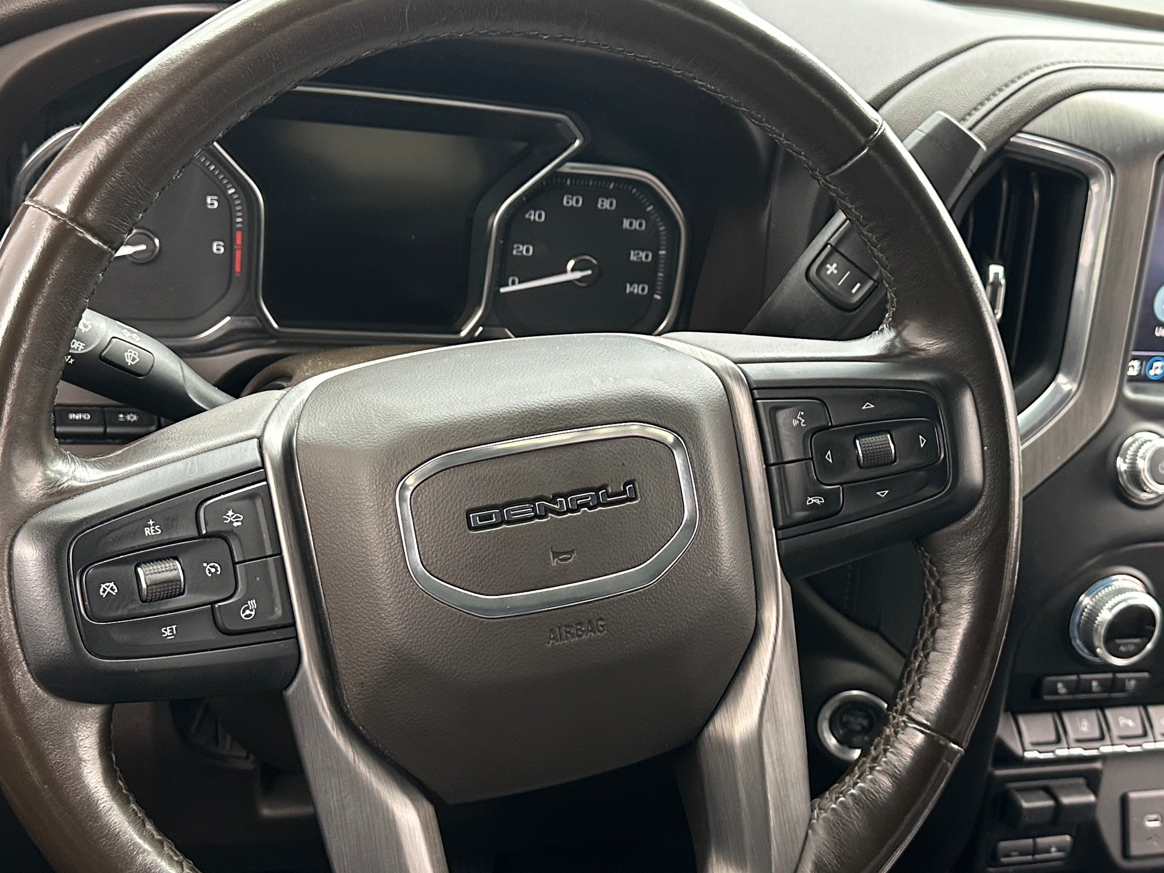 2021 GMC Sierra 2500 Denali 4