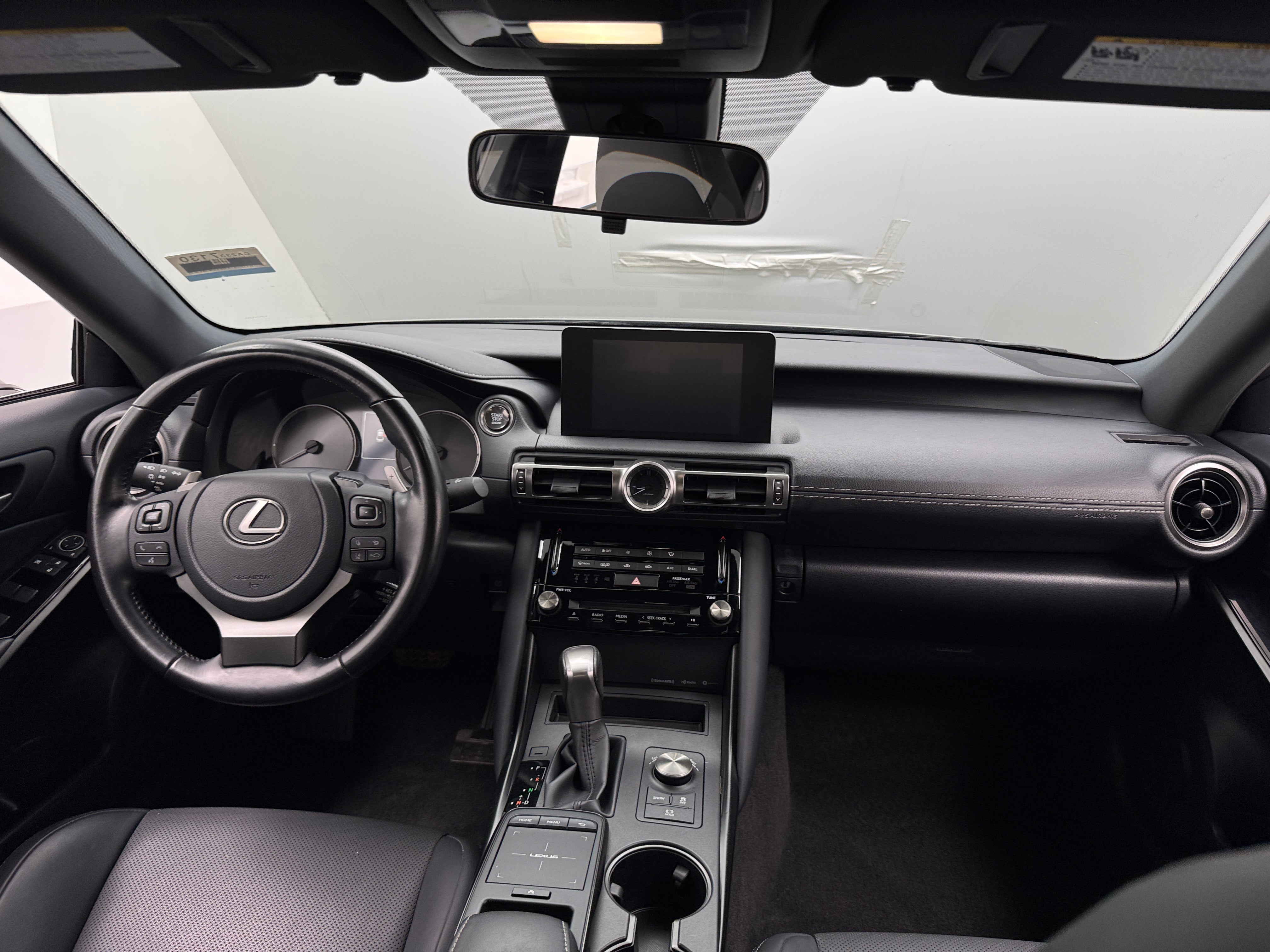 Thumbnail: 2022 Lexus IS - 2