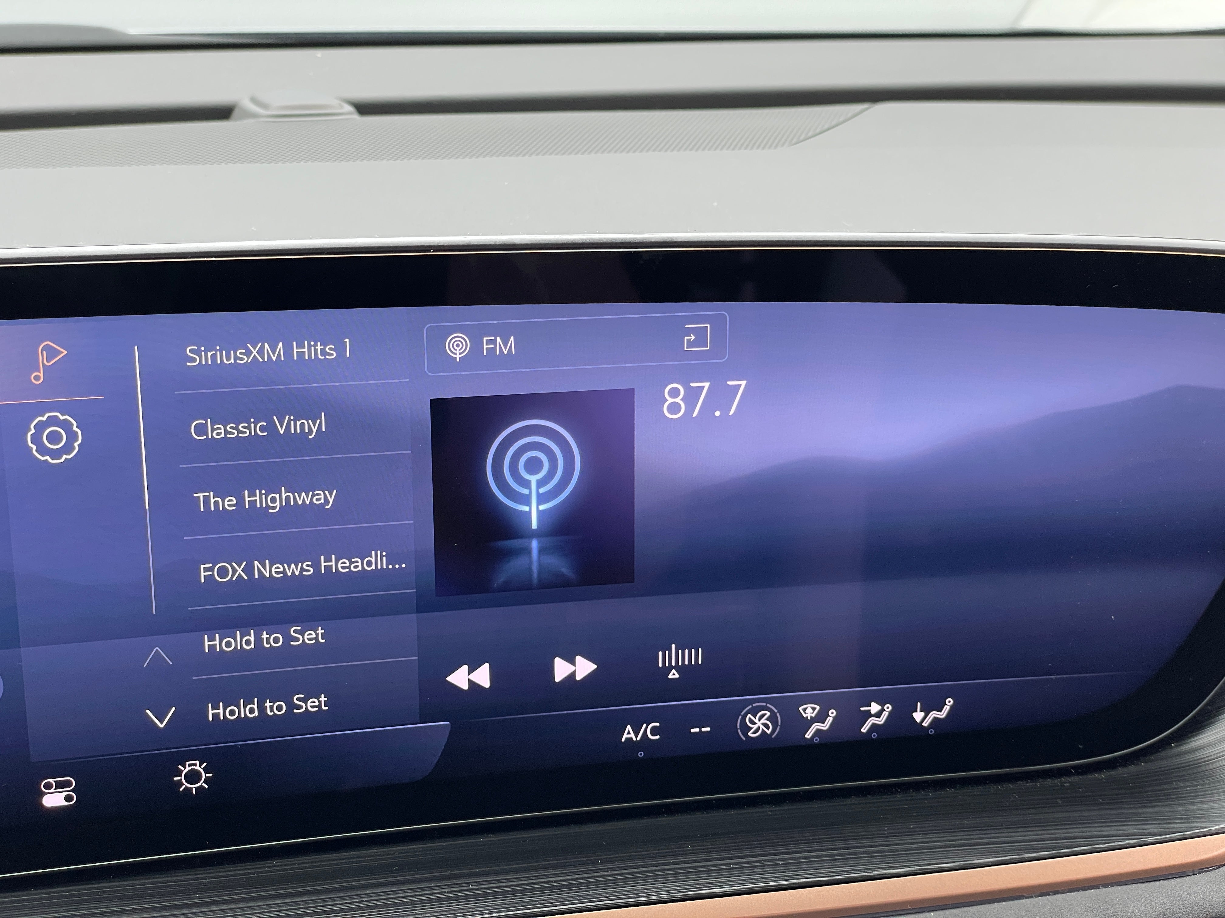 2024 Buick Envision Sport Touring 3