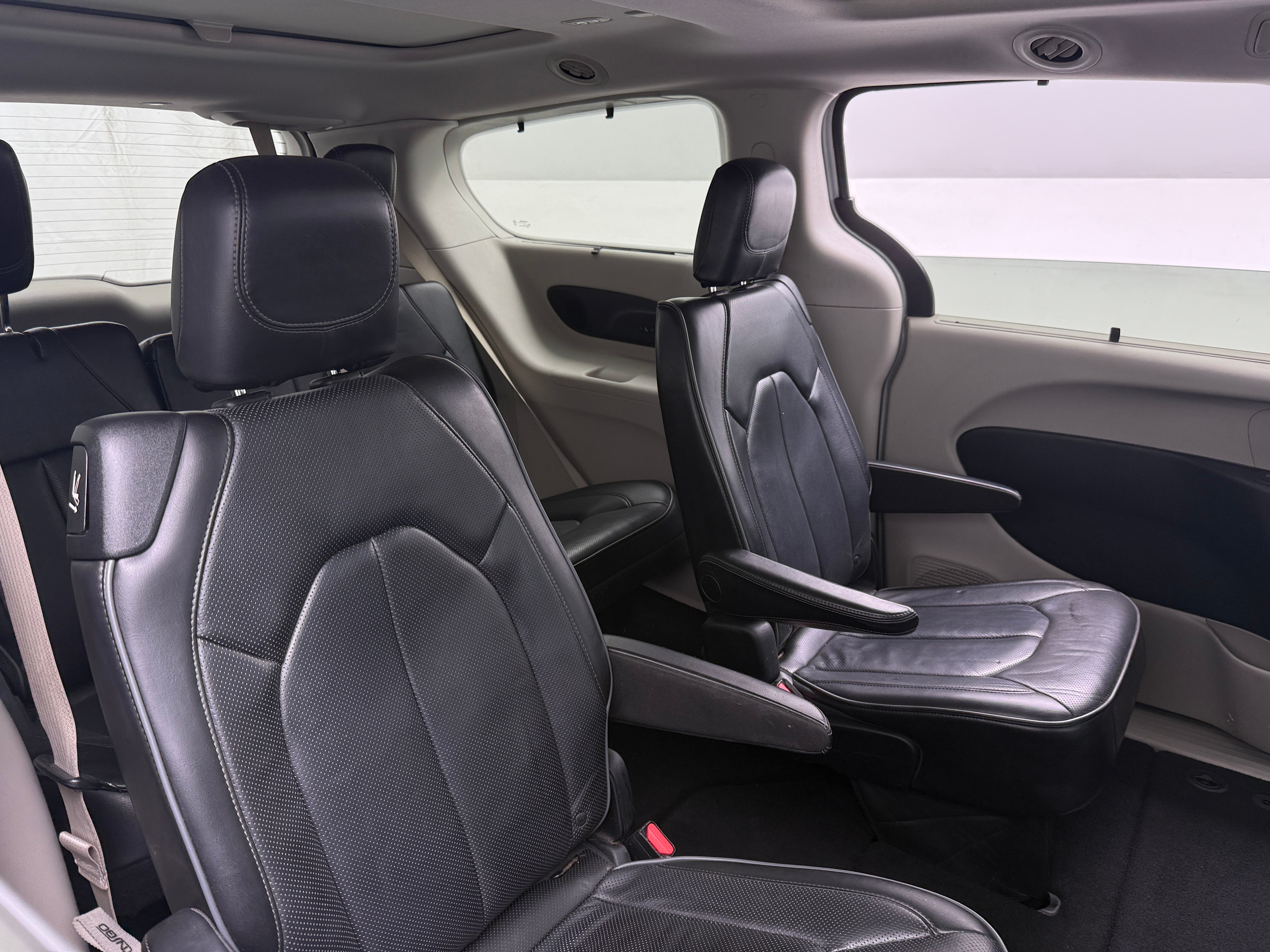 2018 Chrysler Pacifica Limited 5