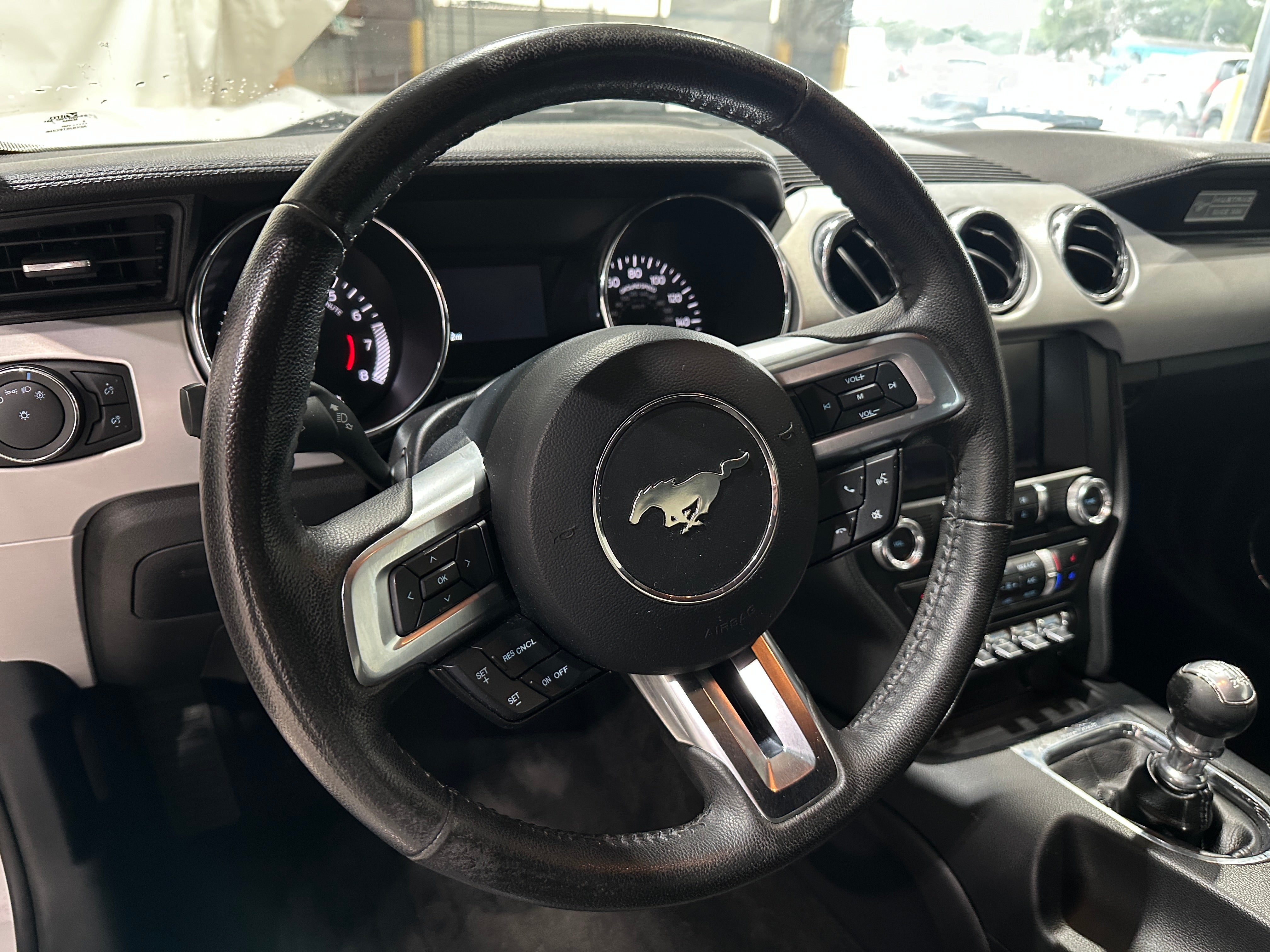 2015 Ford Mustang  3