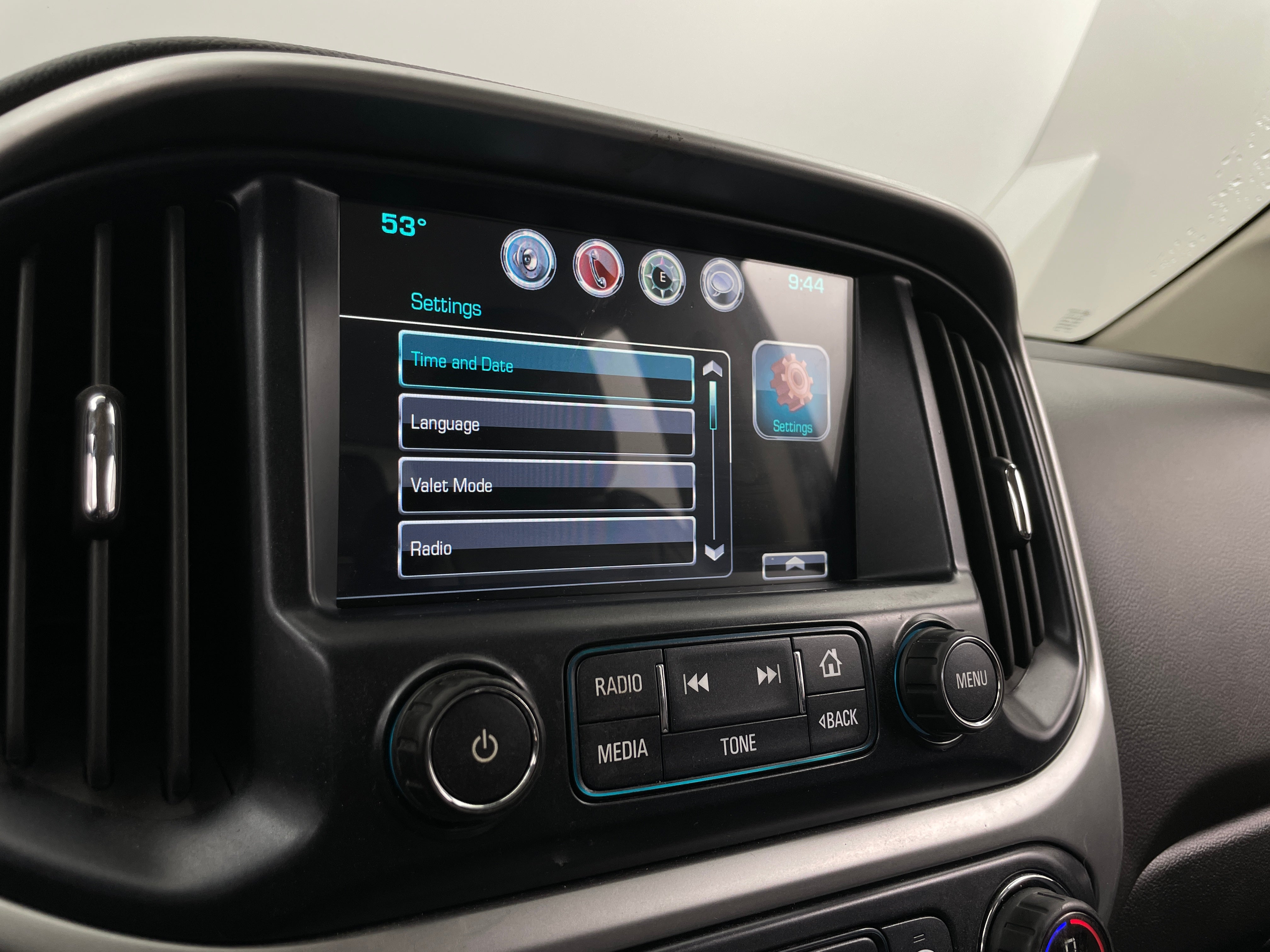 2016 Chevrolet Colorado LT 3