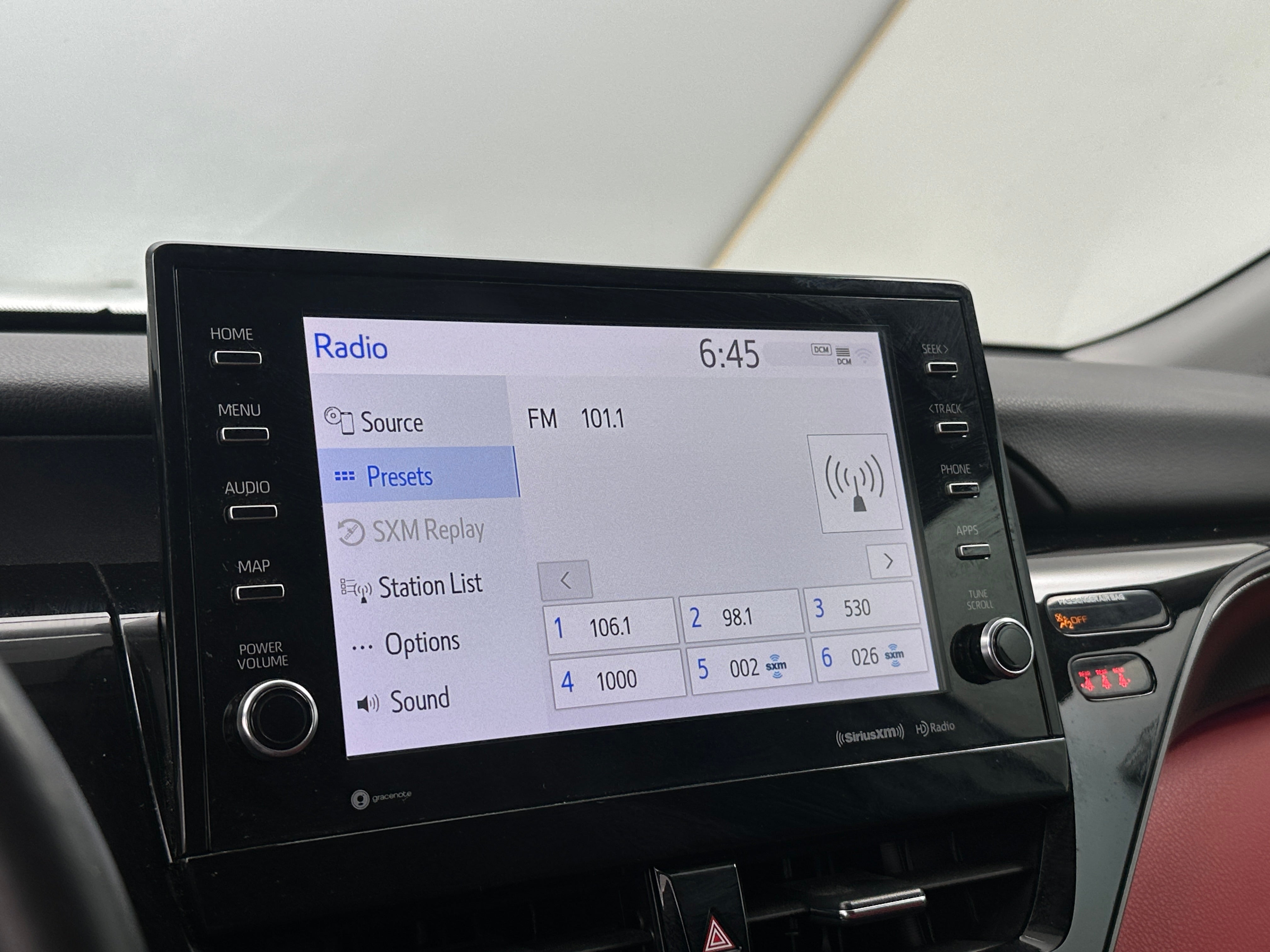 2023 Toyota Camry XSE 3