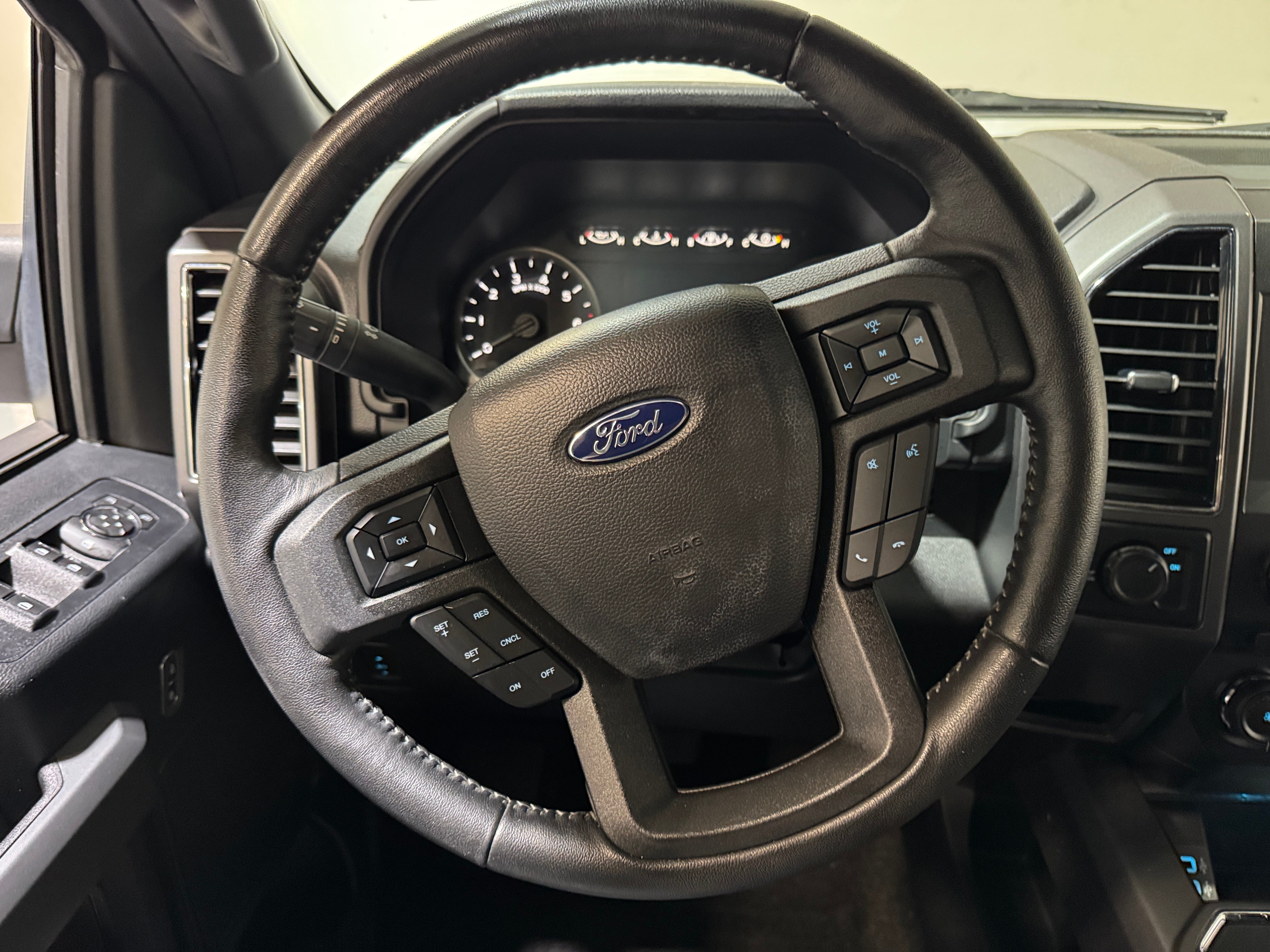 2018 Ford Econoline E-150 5