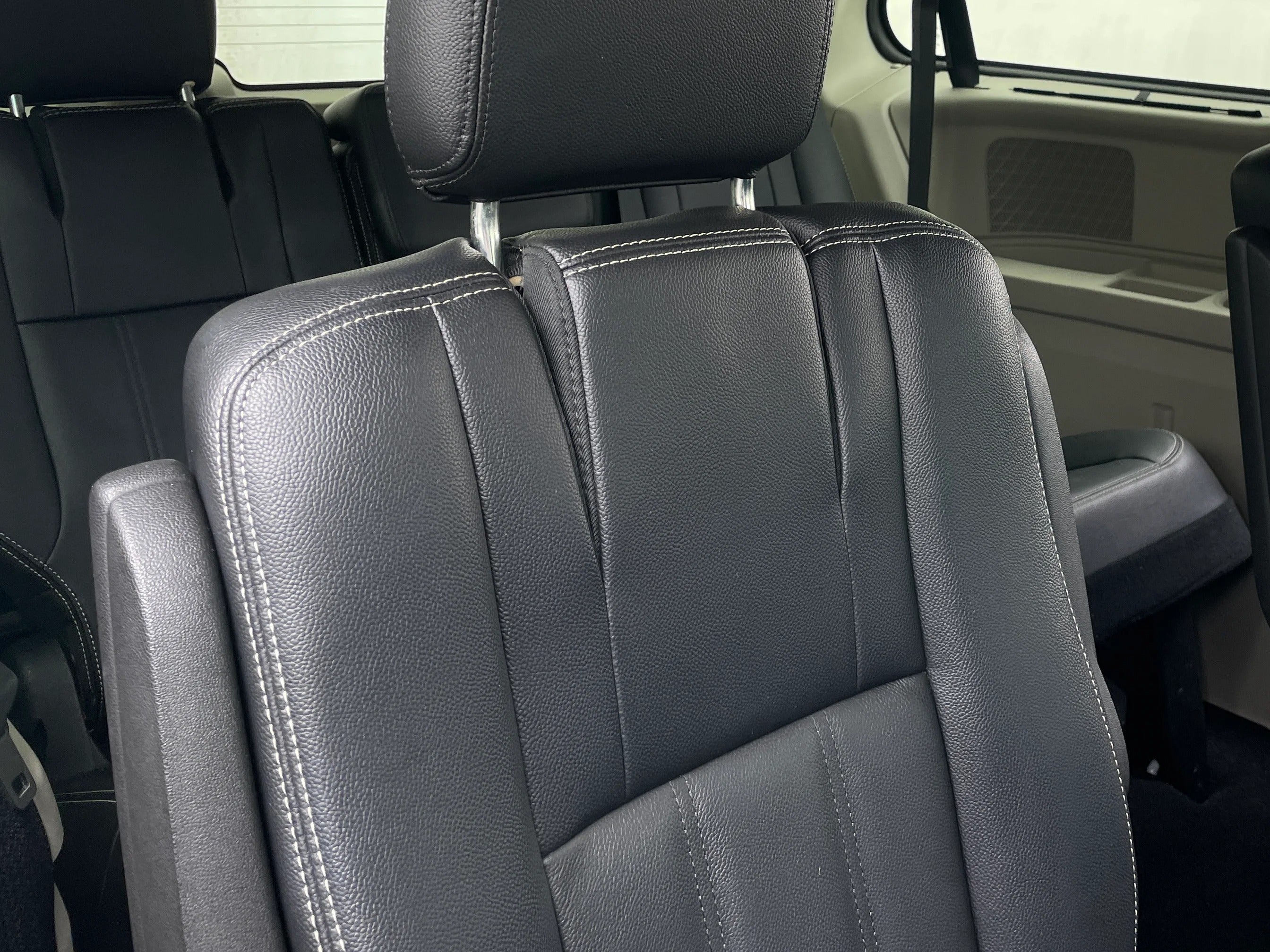 2016 Chrysler Town & Country Touring 5