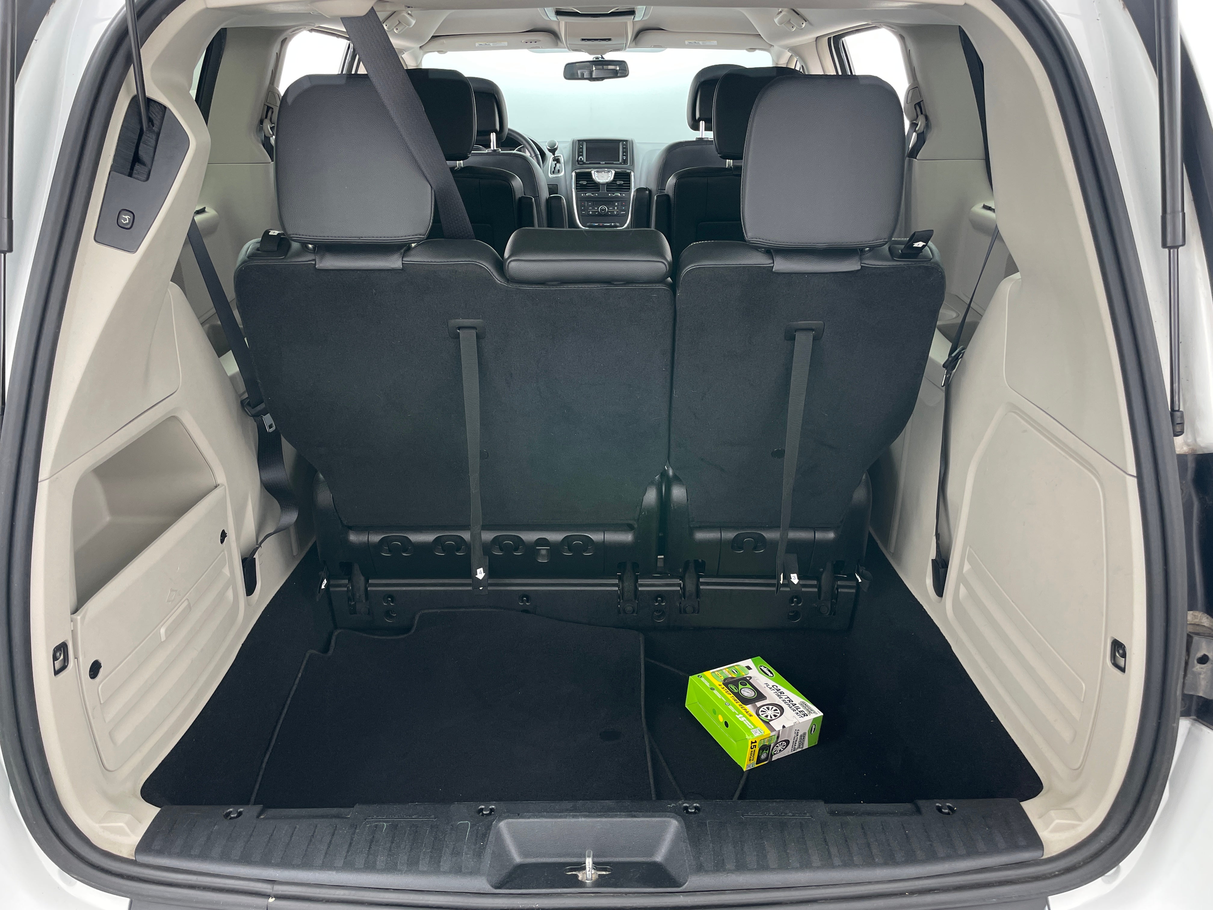 2016 Chrysler Town & Country Touring 6