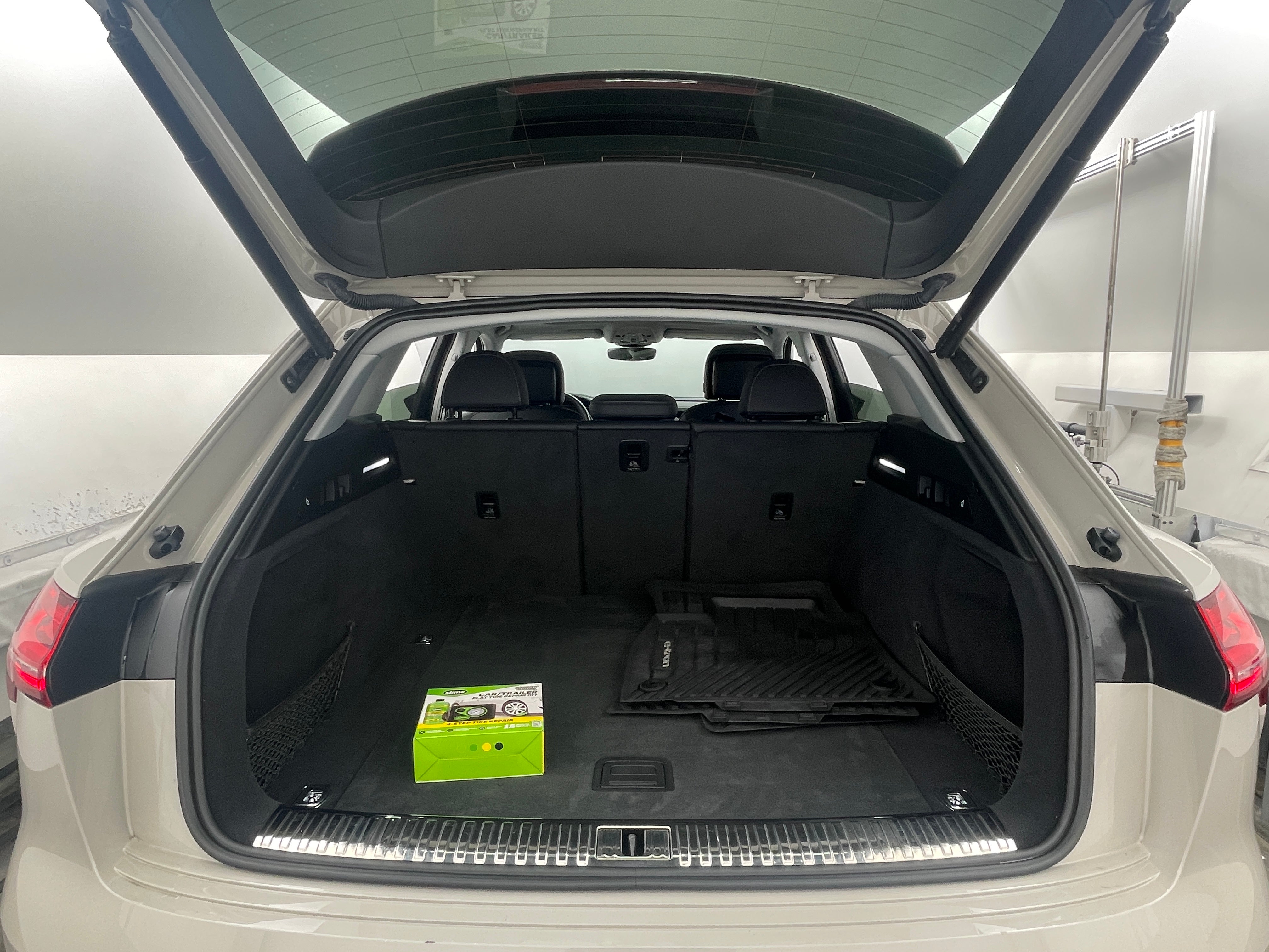 2021 Audi e-tron Premium 6