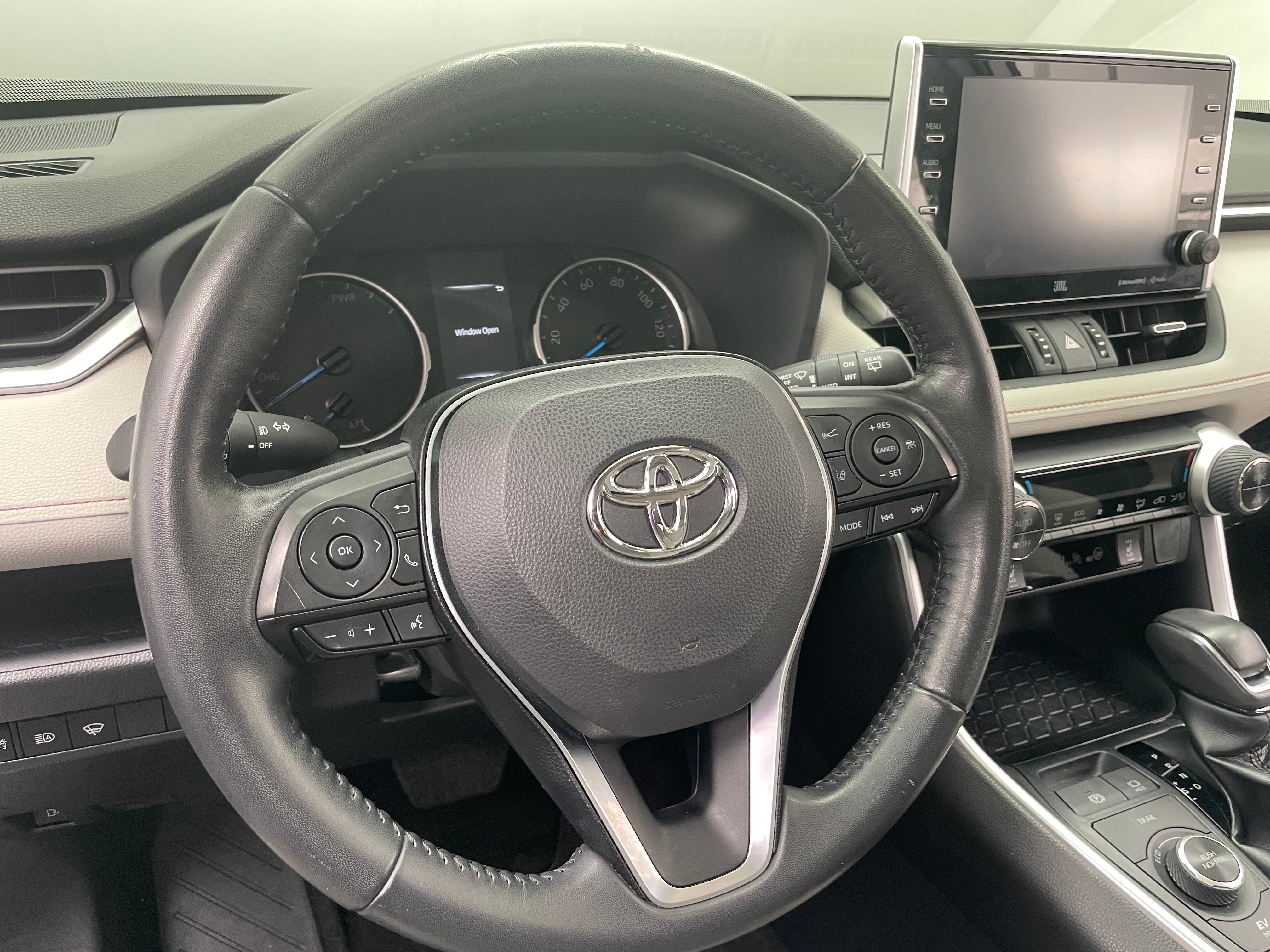 2022 Toyota RAV4 XLE Premium 5