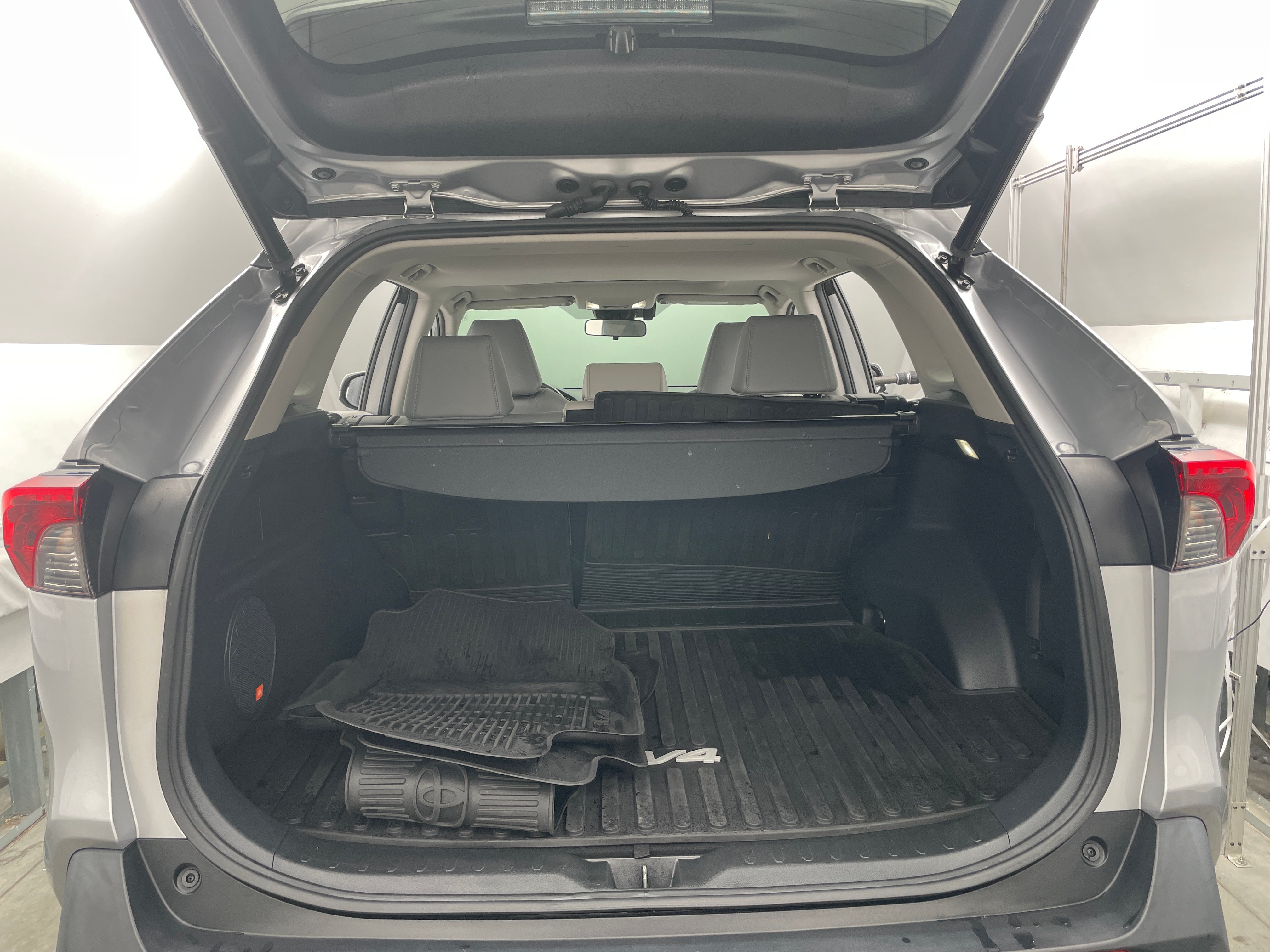 2022 Toyota RAV4 XLE Premium 7
