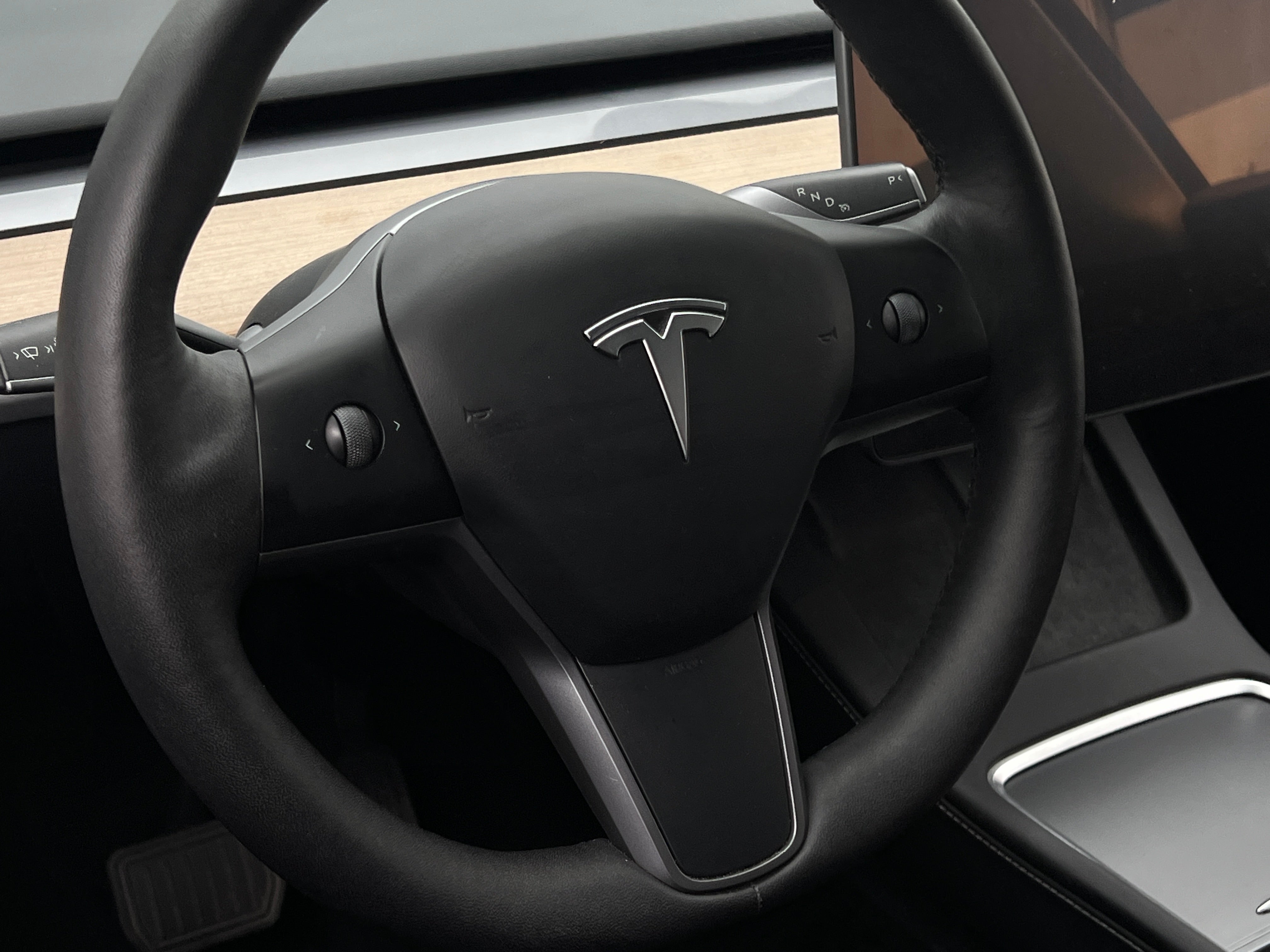 2023 Tesla Model Y Standard Range 4