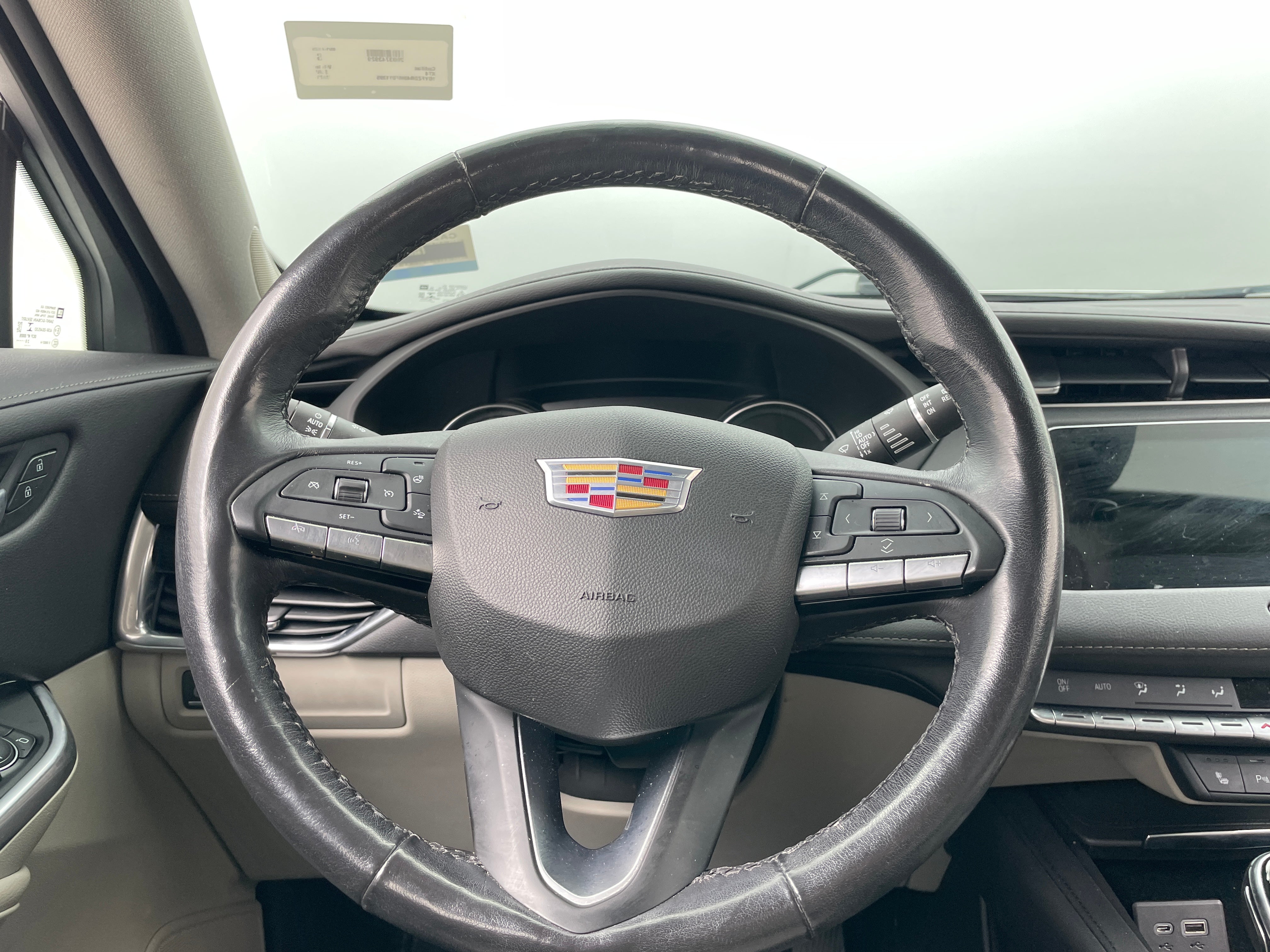 2021 Cadillac XT4 Premium Luxury 4