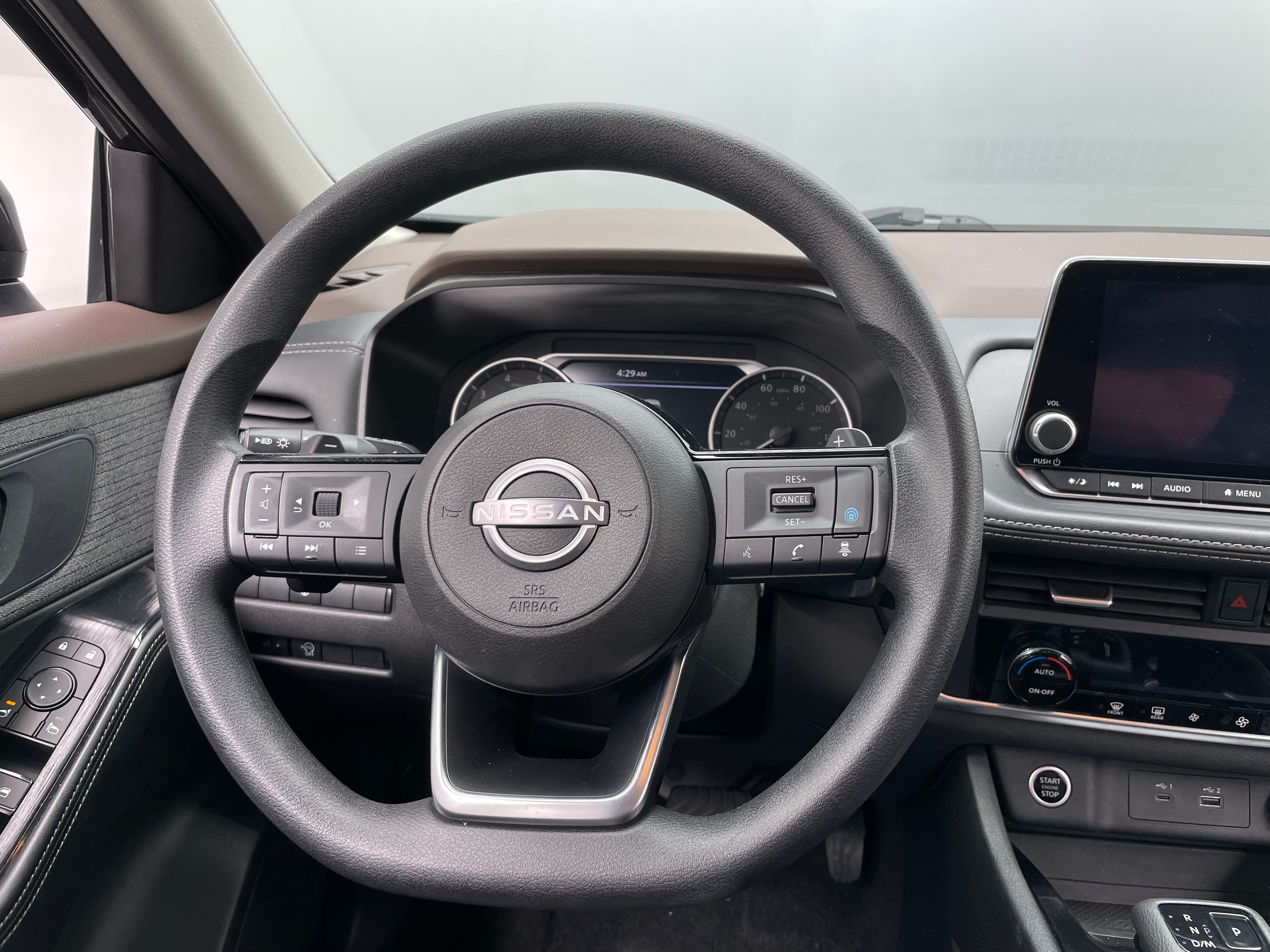 2023 Nissan Rogue SV 5