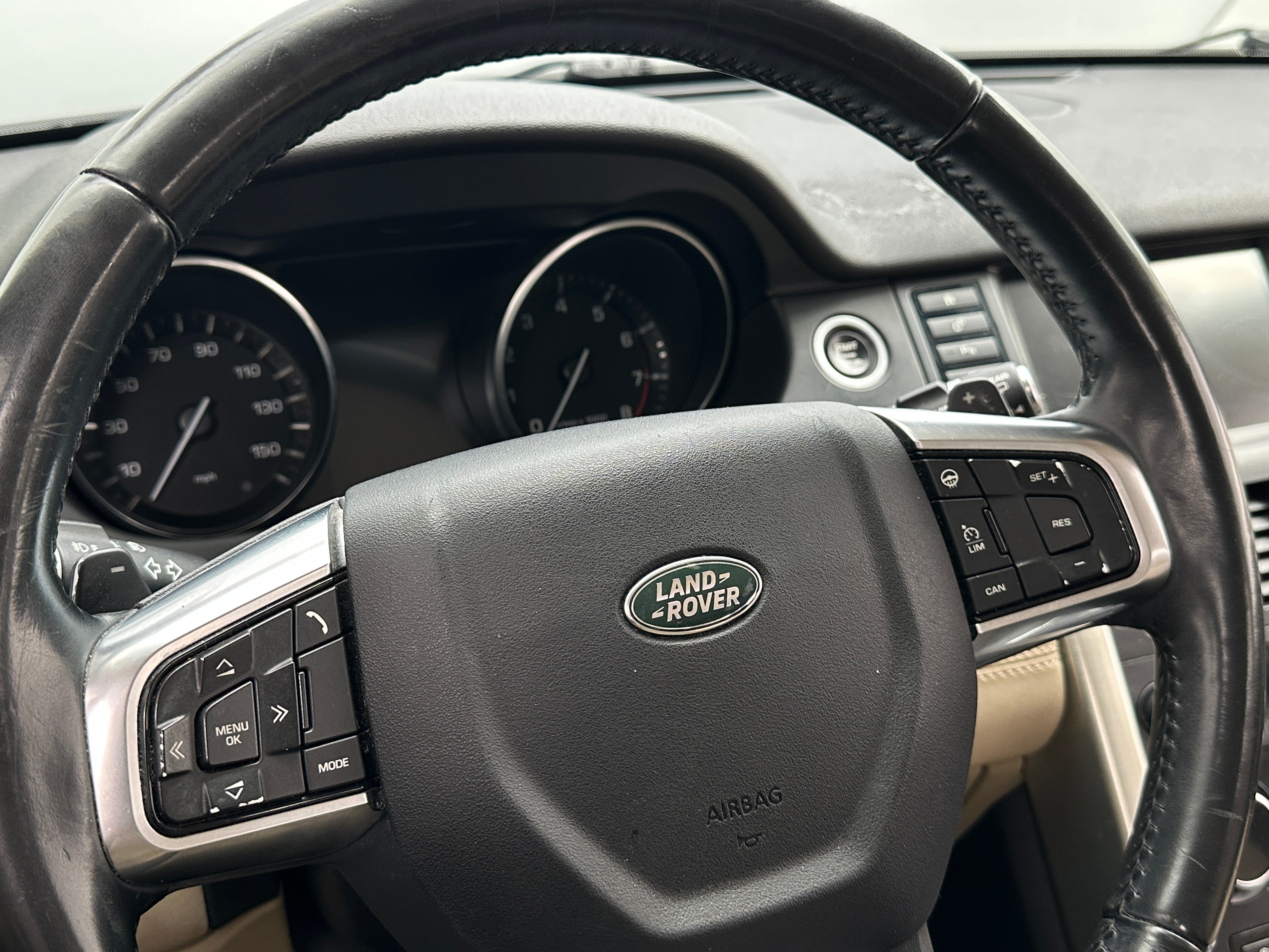2016 Land Rover Discovery Sport HSE 4