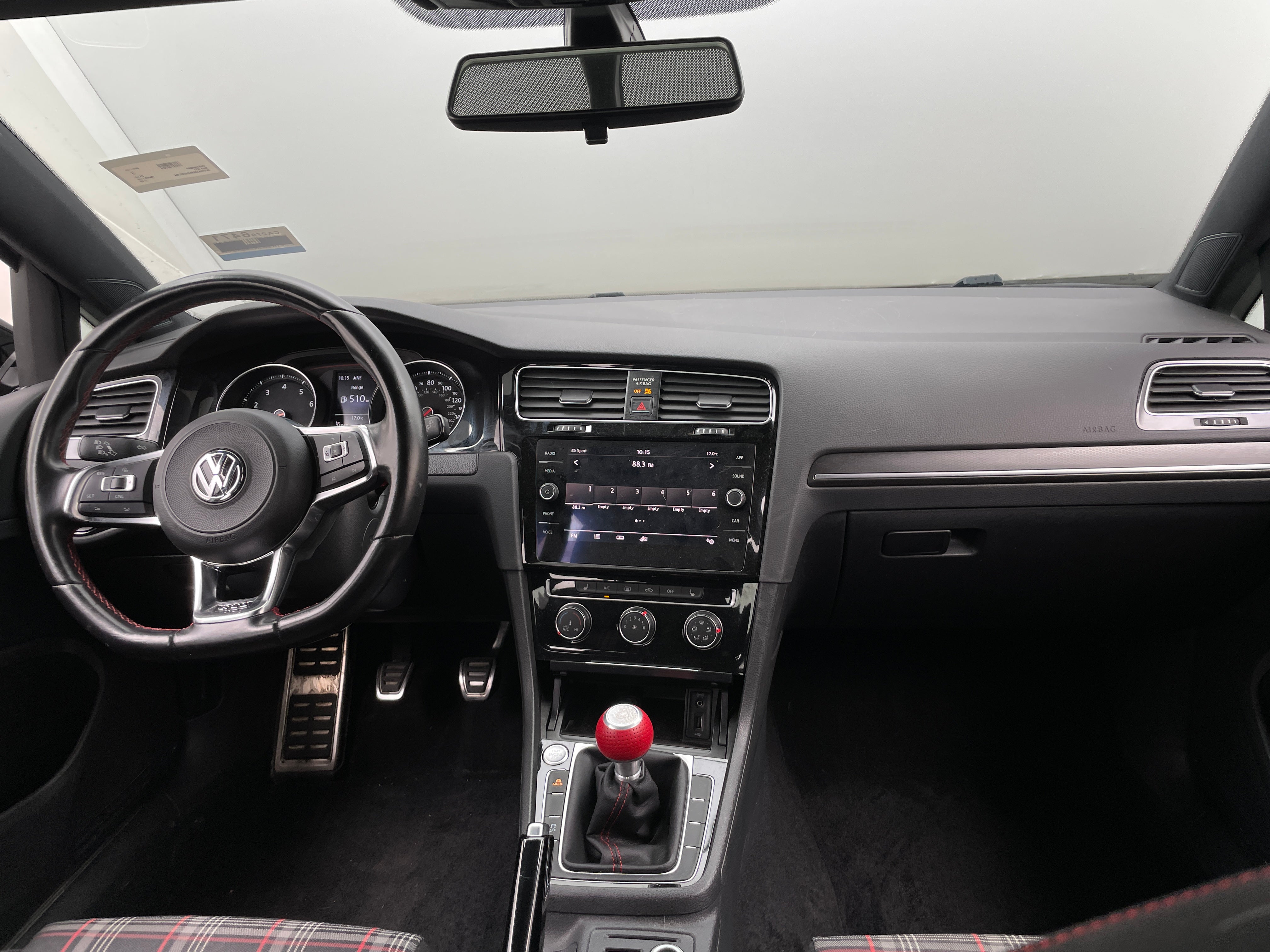 2018 Volkswagen Golf GTI SE 3