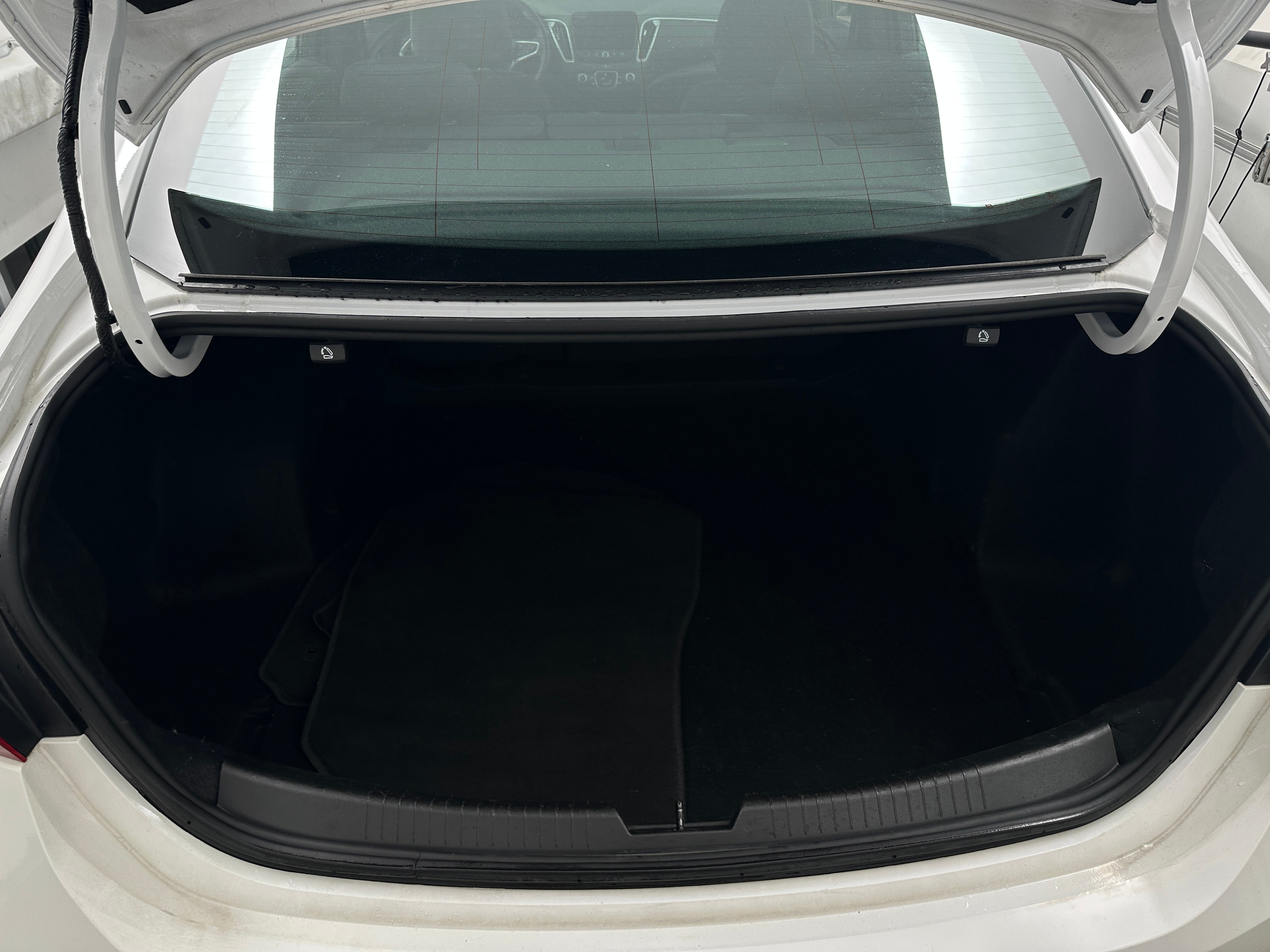 2023 Chevrolet Malibu LS 7
