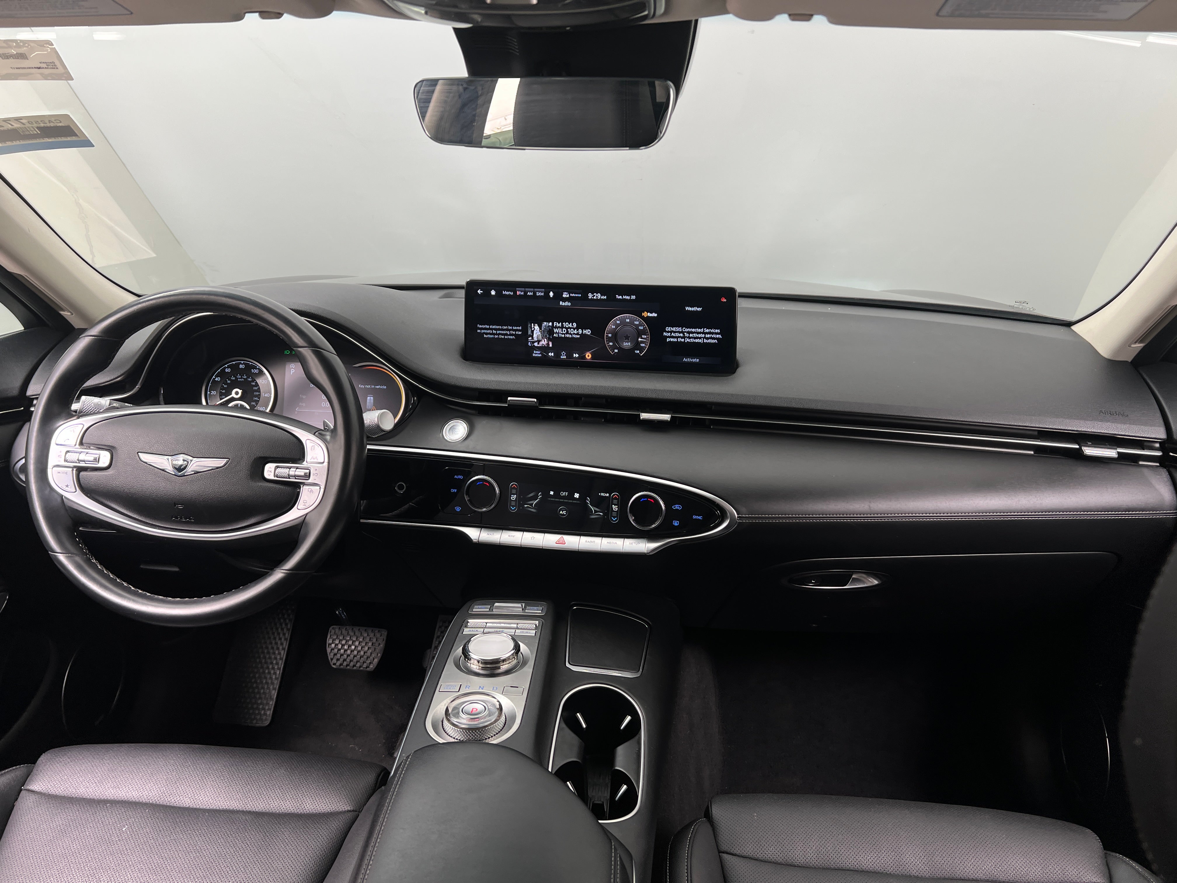 2022 Genesis GV70 Standard 2