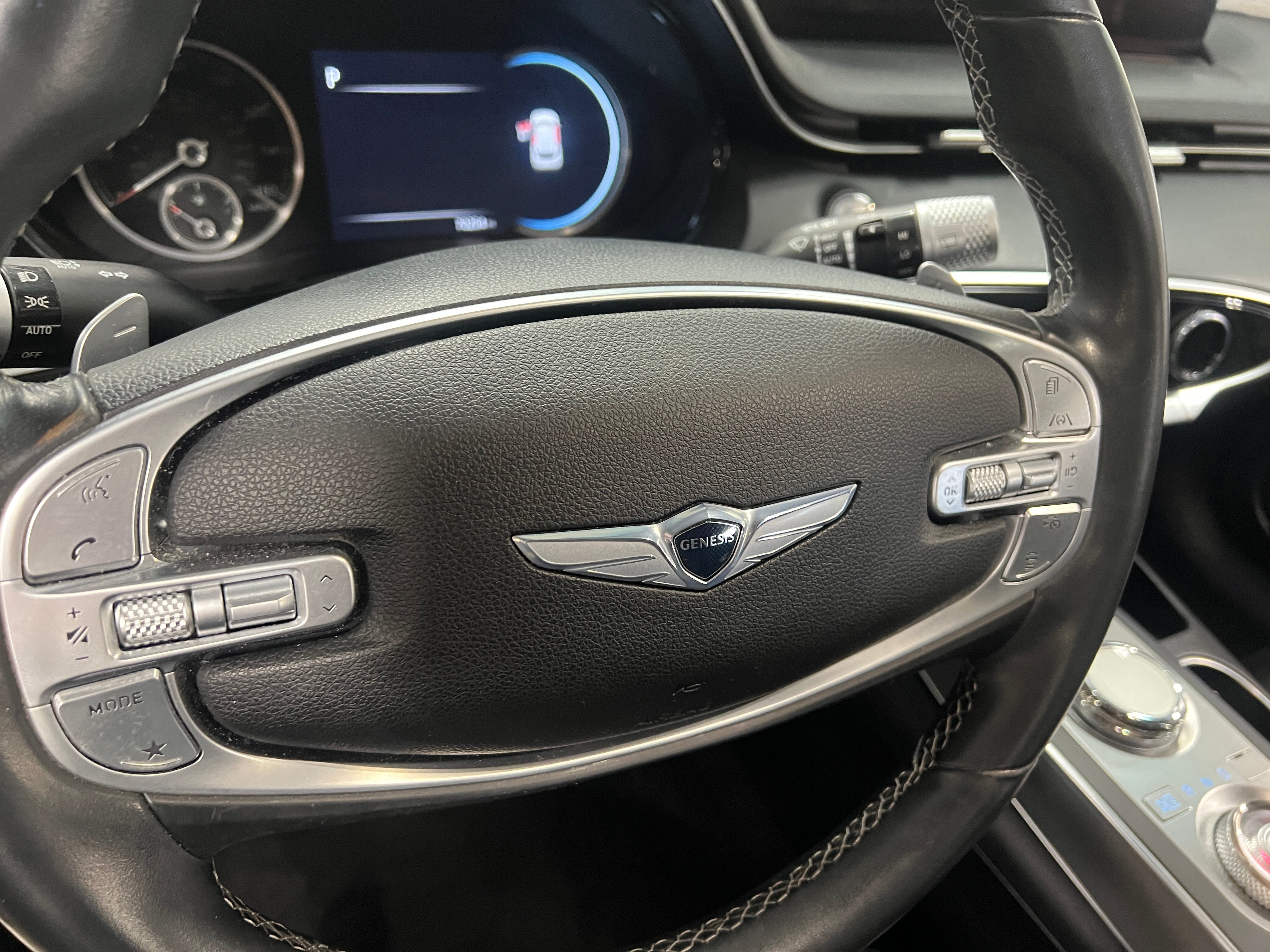2022 Genesis GV70 Standard 4