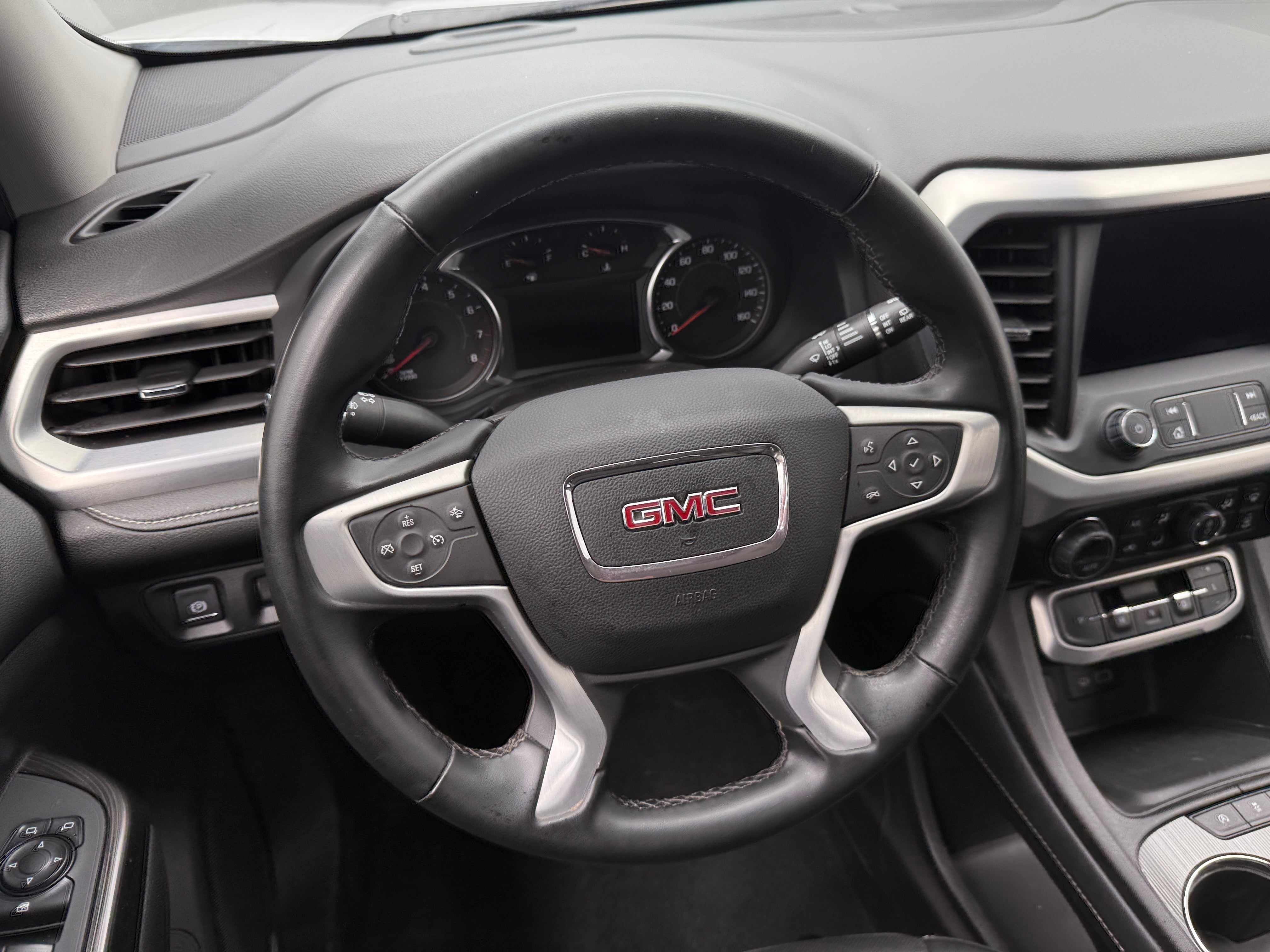 2023 GMC Acadia SLT 4