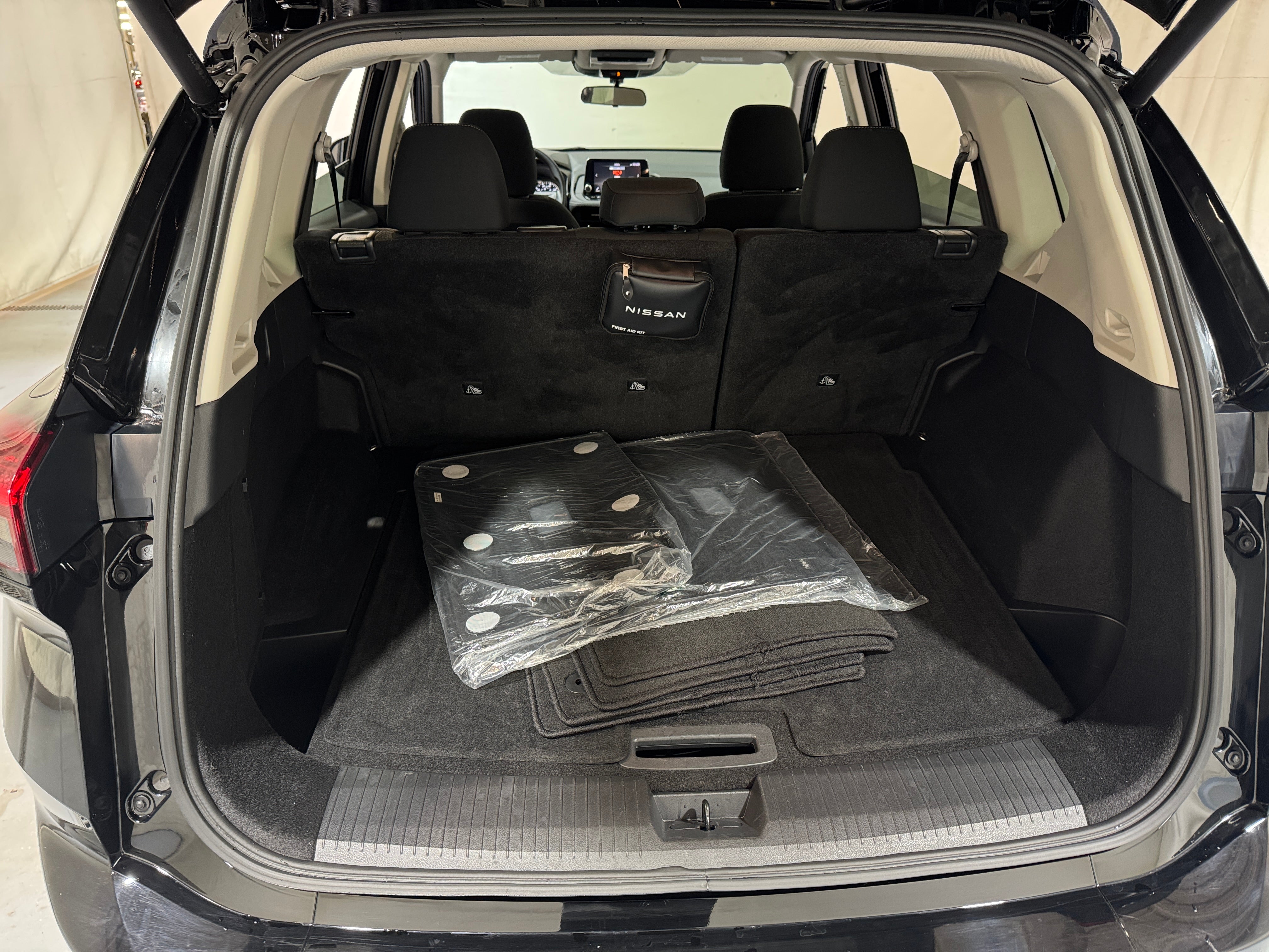 2024 Nissan Rogue SV 7