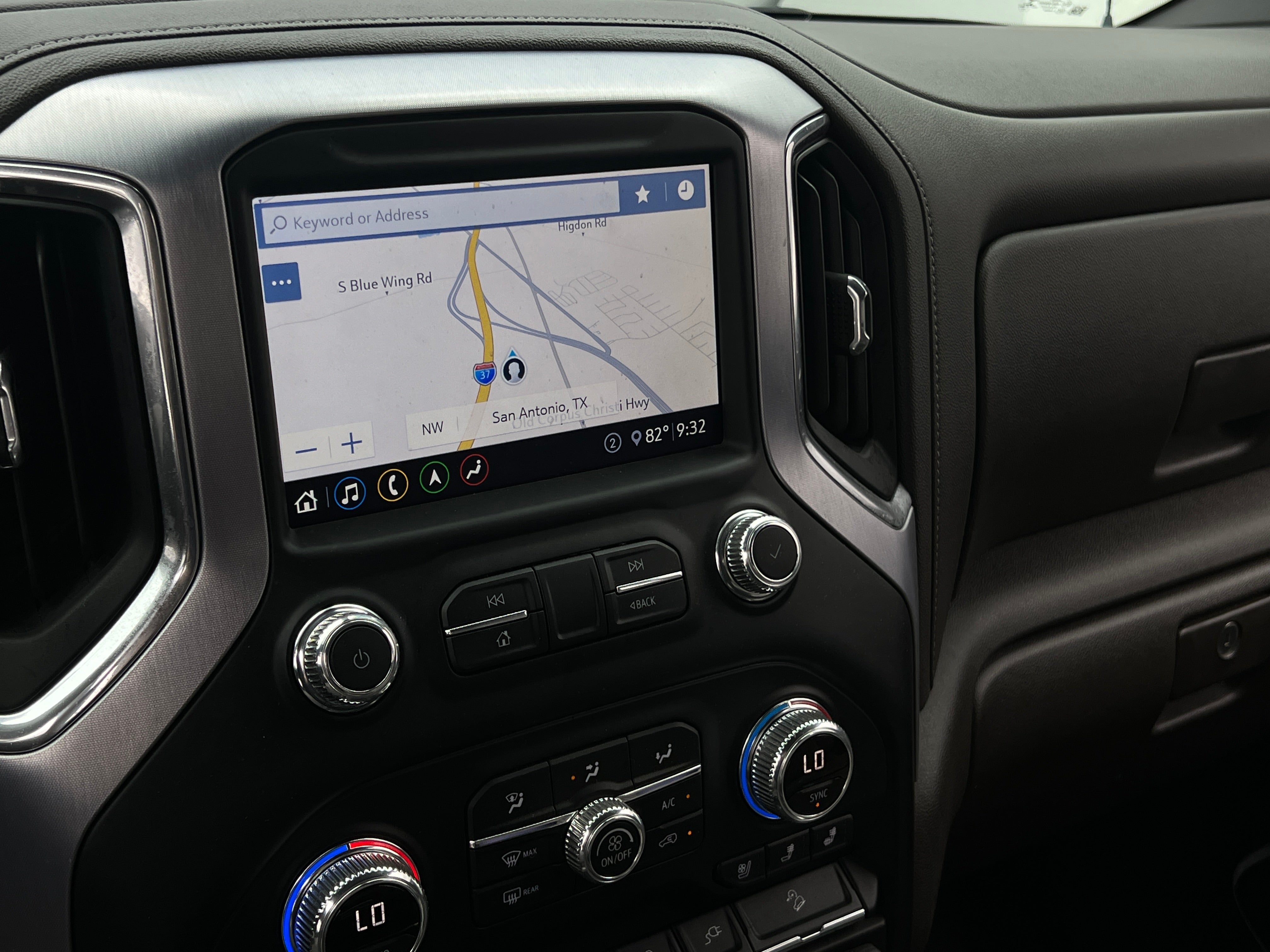 2020 GMC Sierra 1500 SLT 3