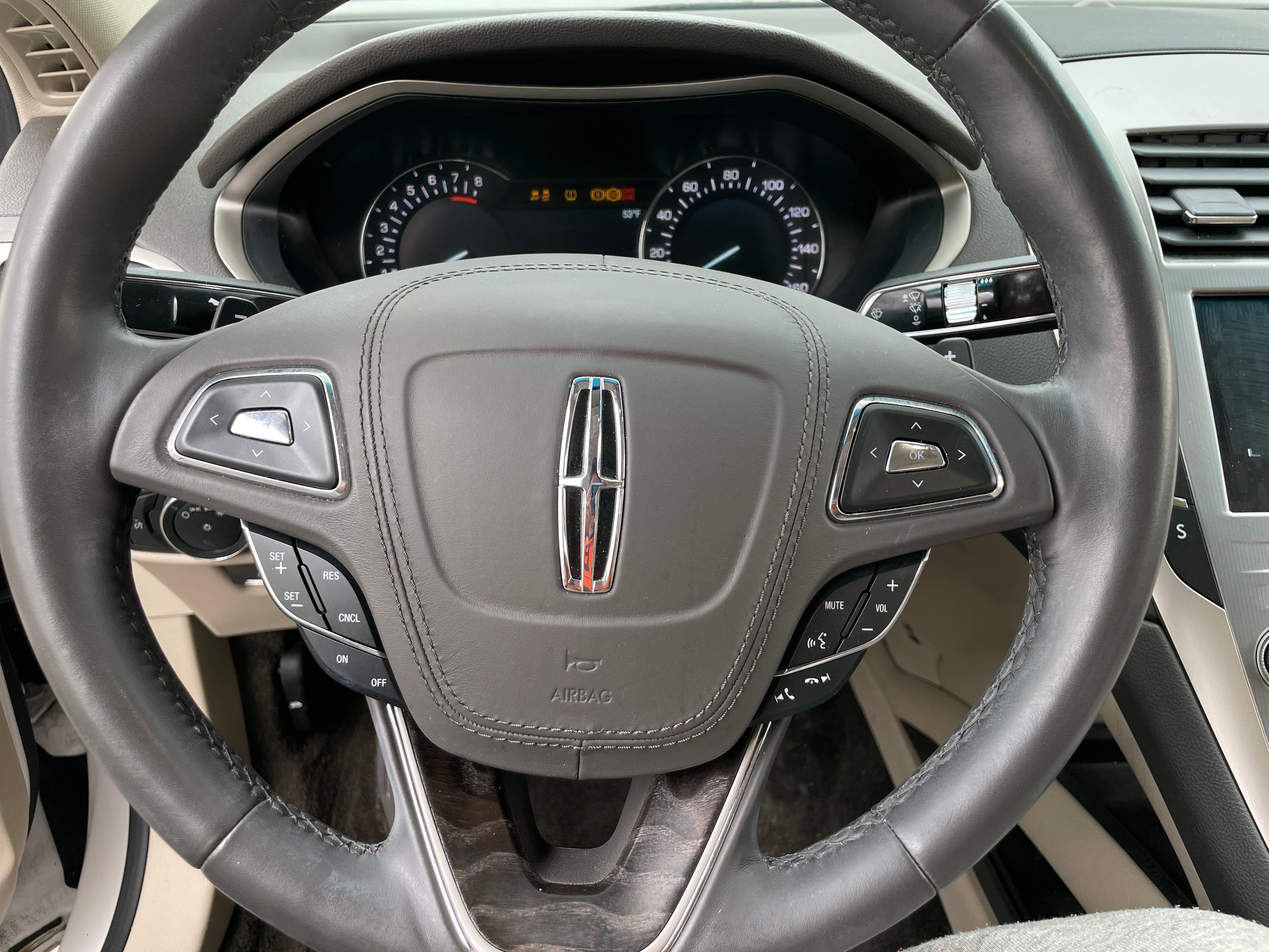 2017 Lincoln MKZ Reserve 4