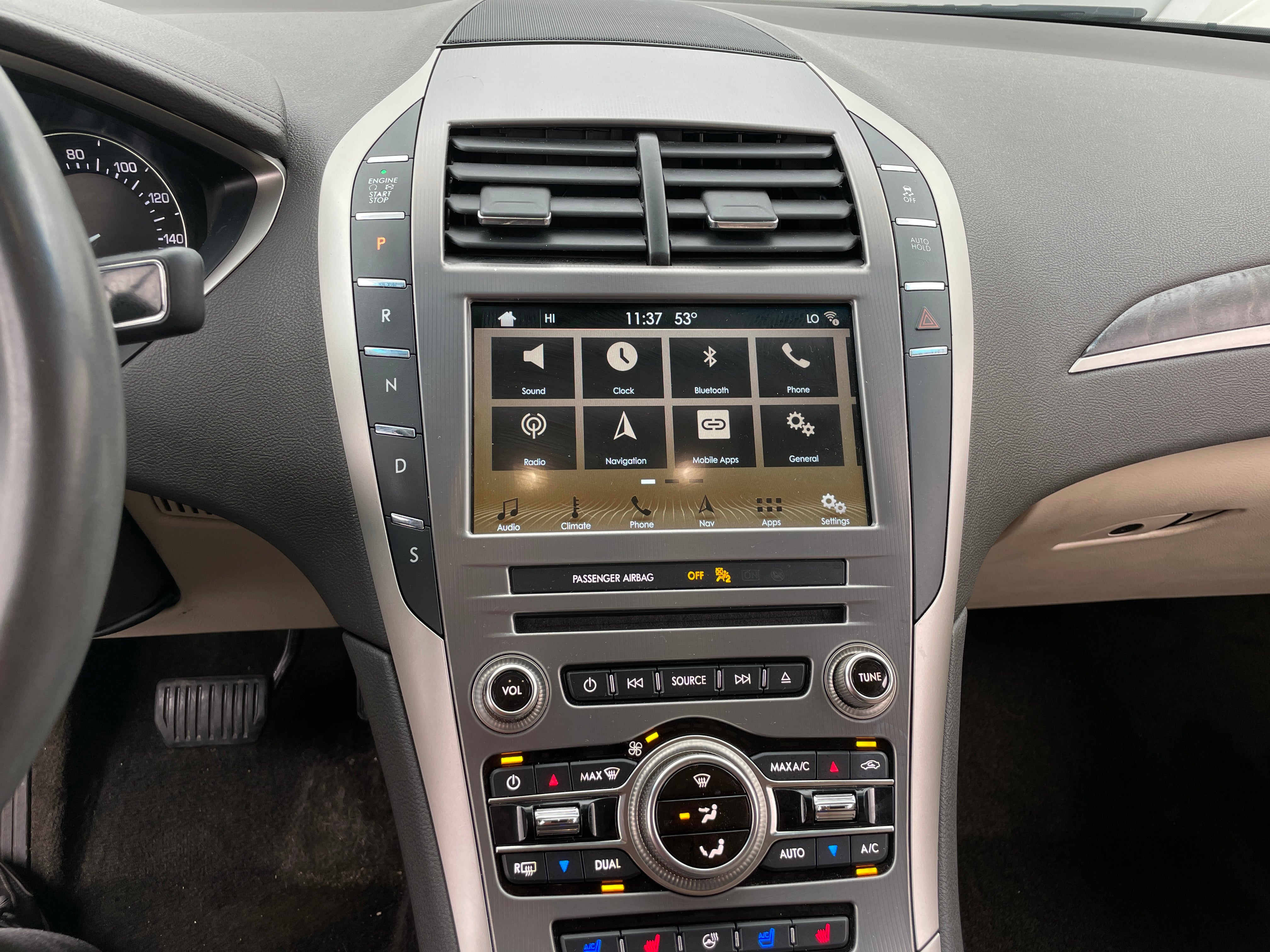 2017 Lincoln MKZ Reserve 3