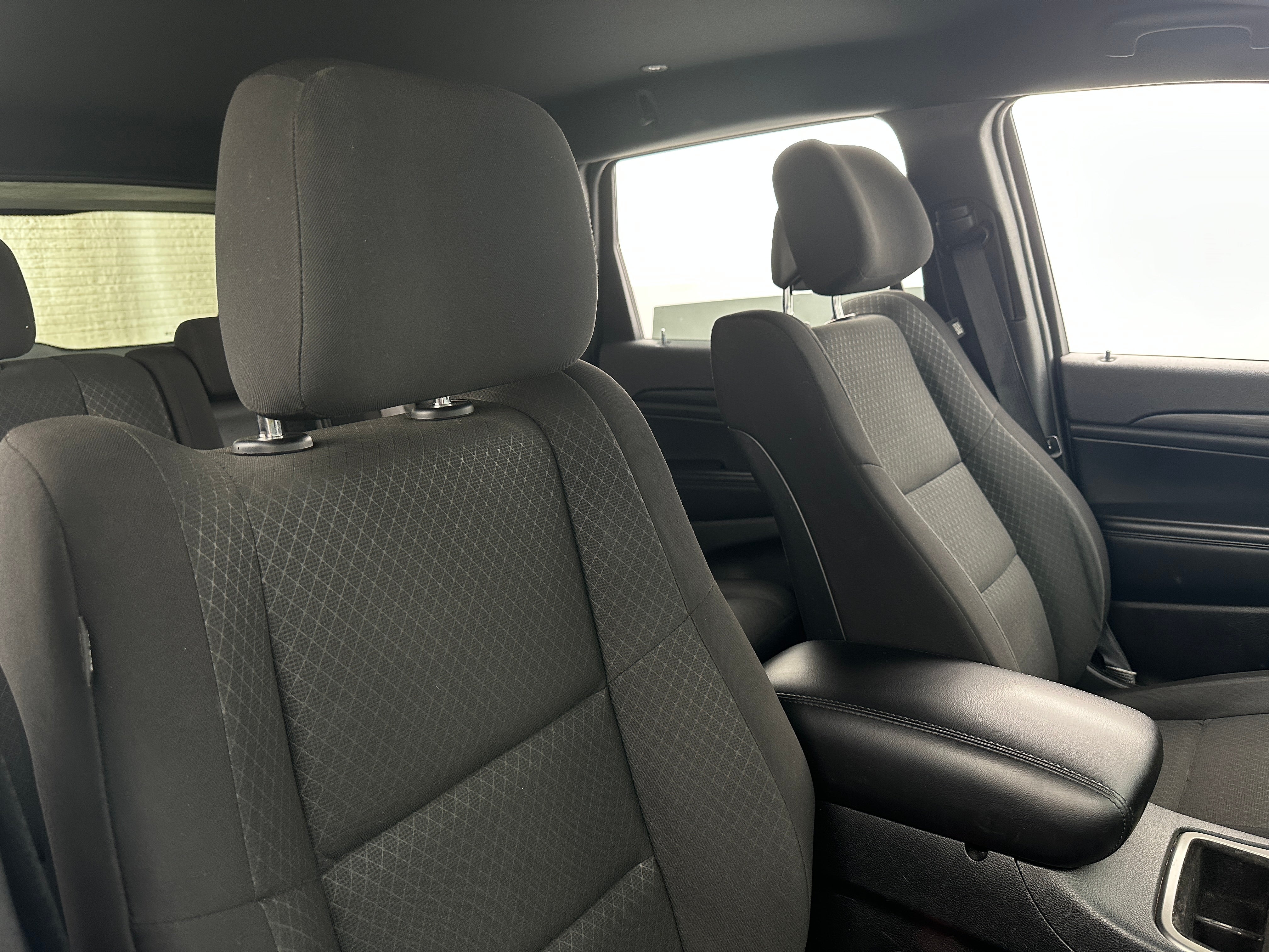 2021 Jeep Grand Cherokee Laredo 2