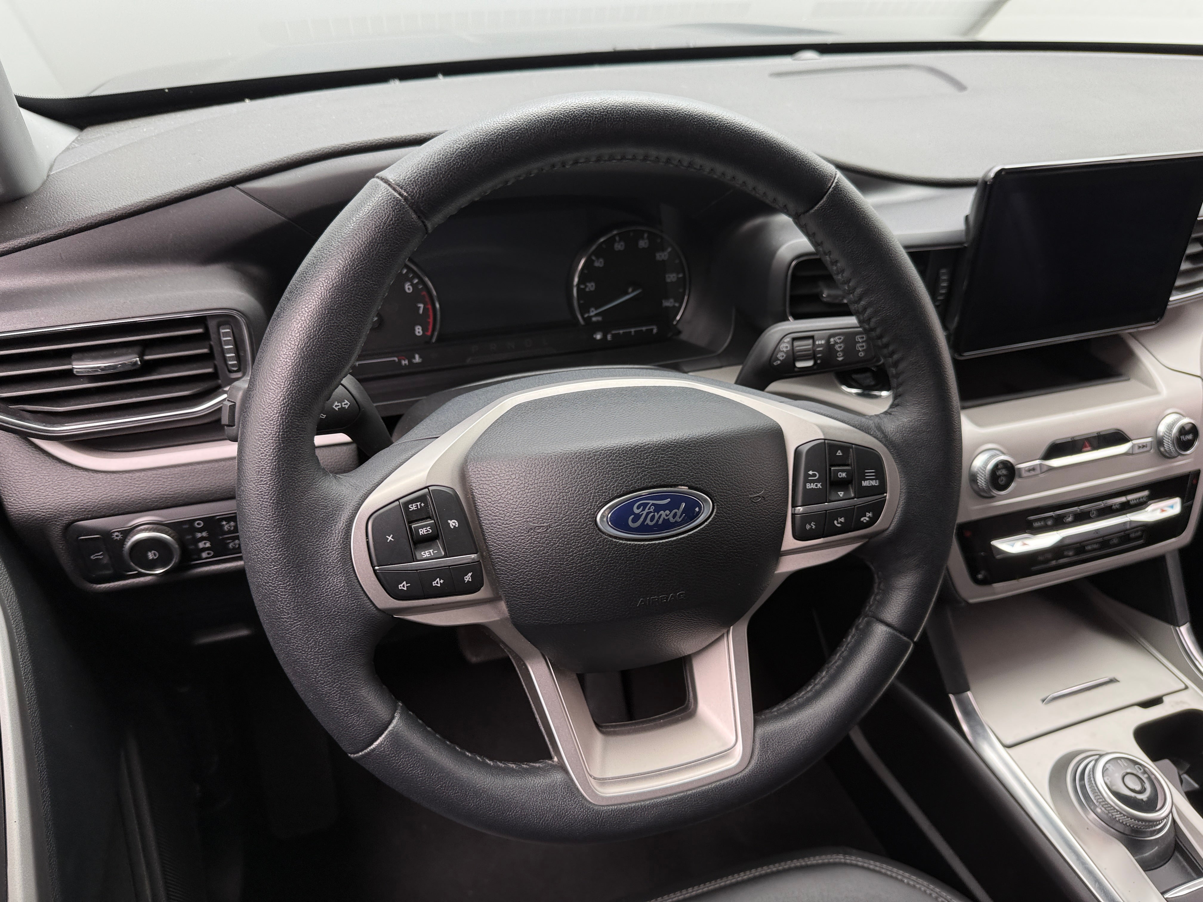 2024 Ford Explorer XLT 5