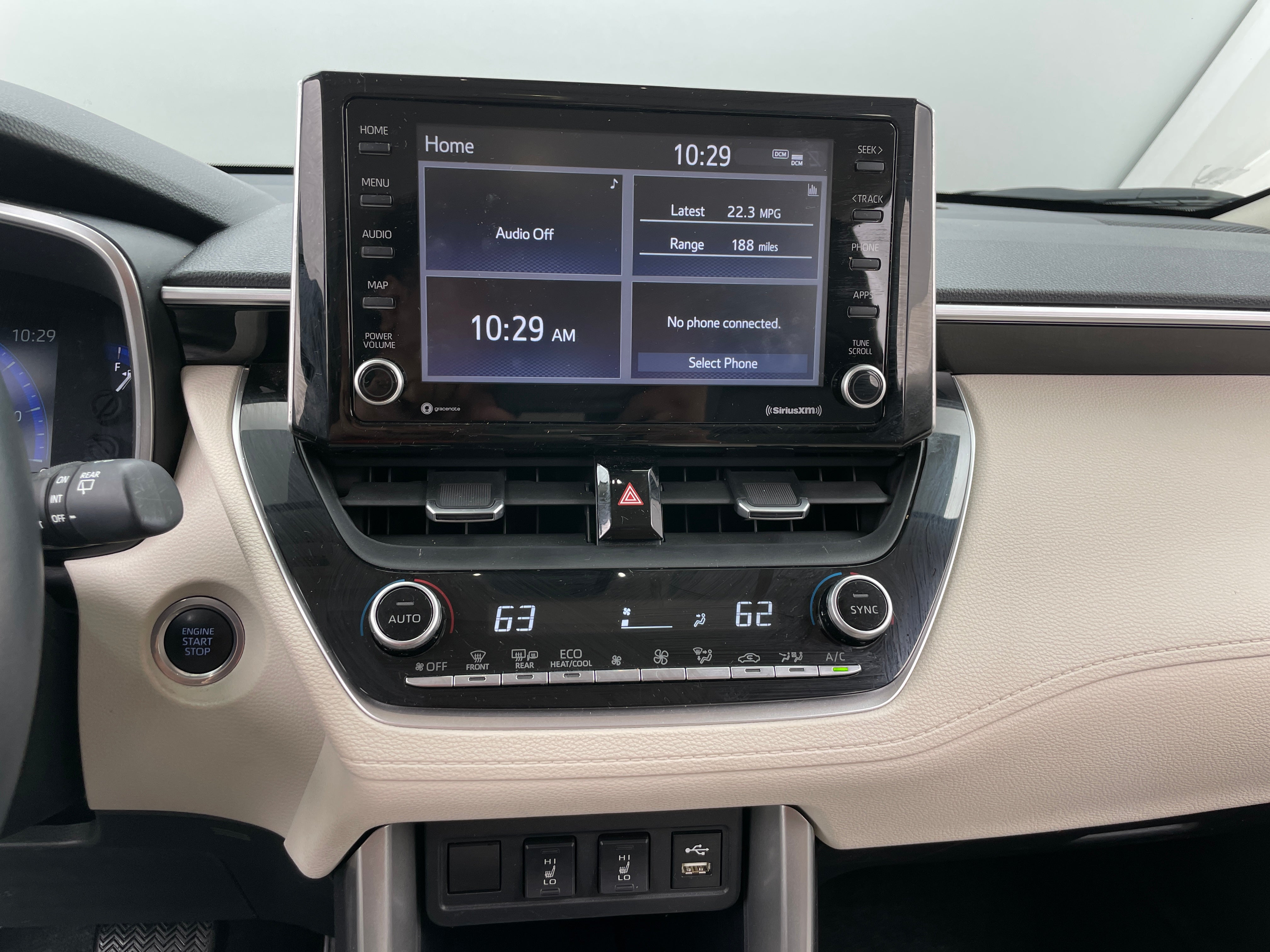 2022 Toyota Corolla Cross XLE 3