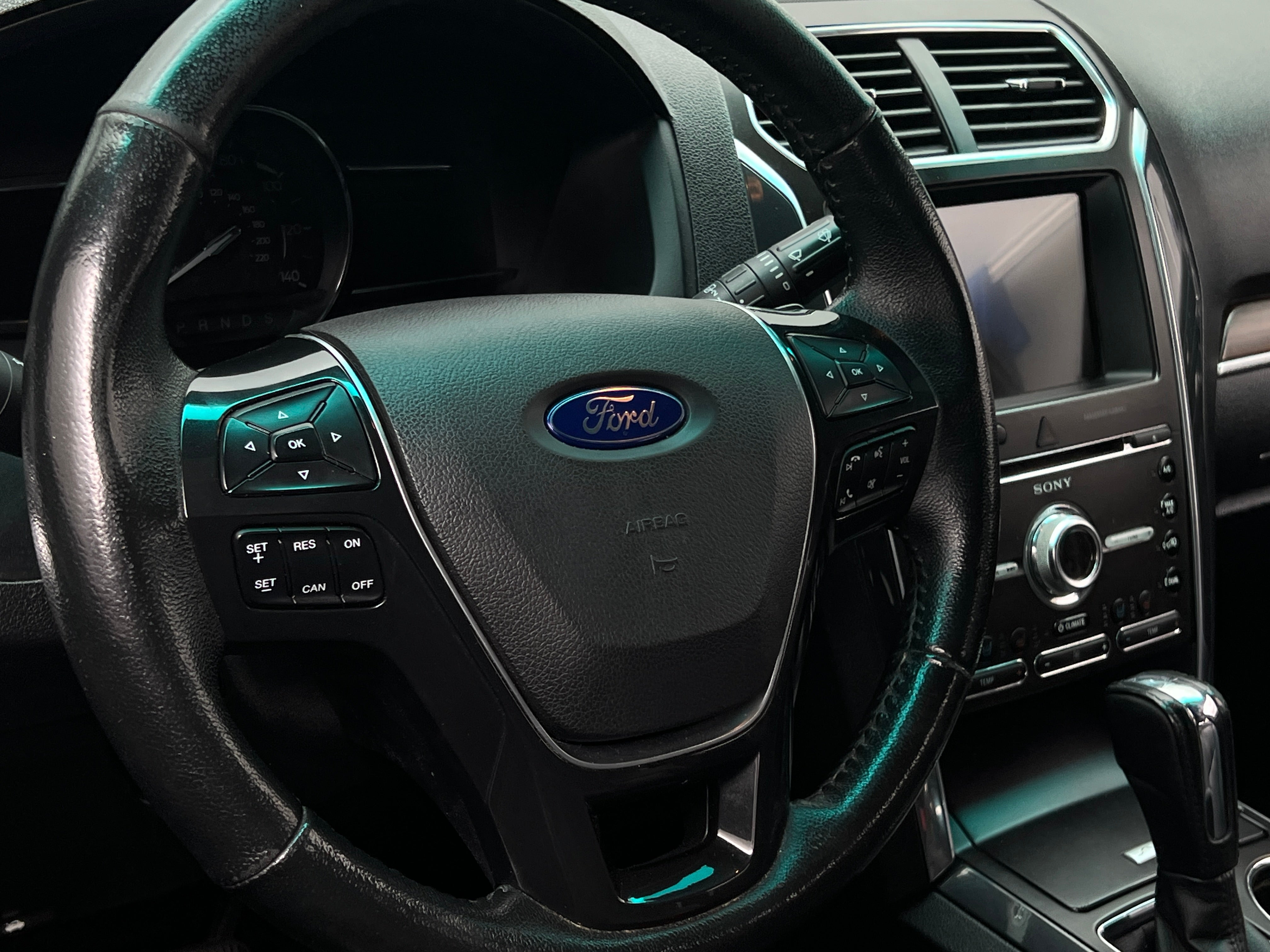 2017 Ford Explorer Limited 4