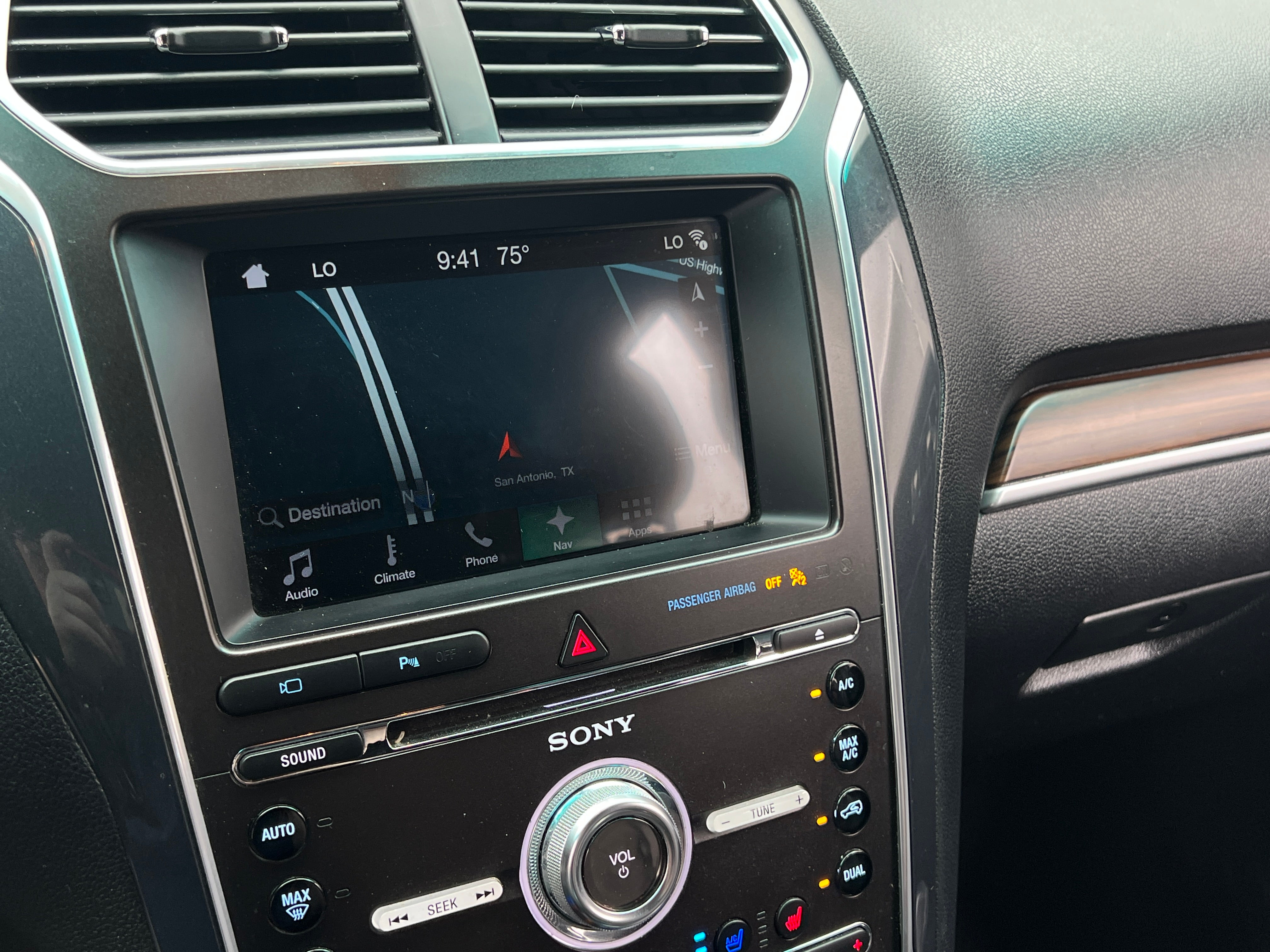 2017 Ford Explorer Limited 3