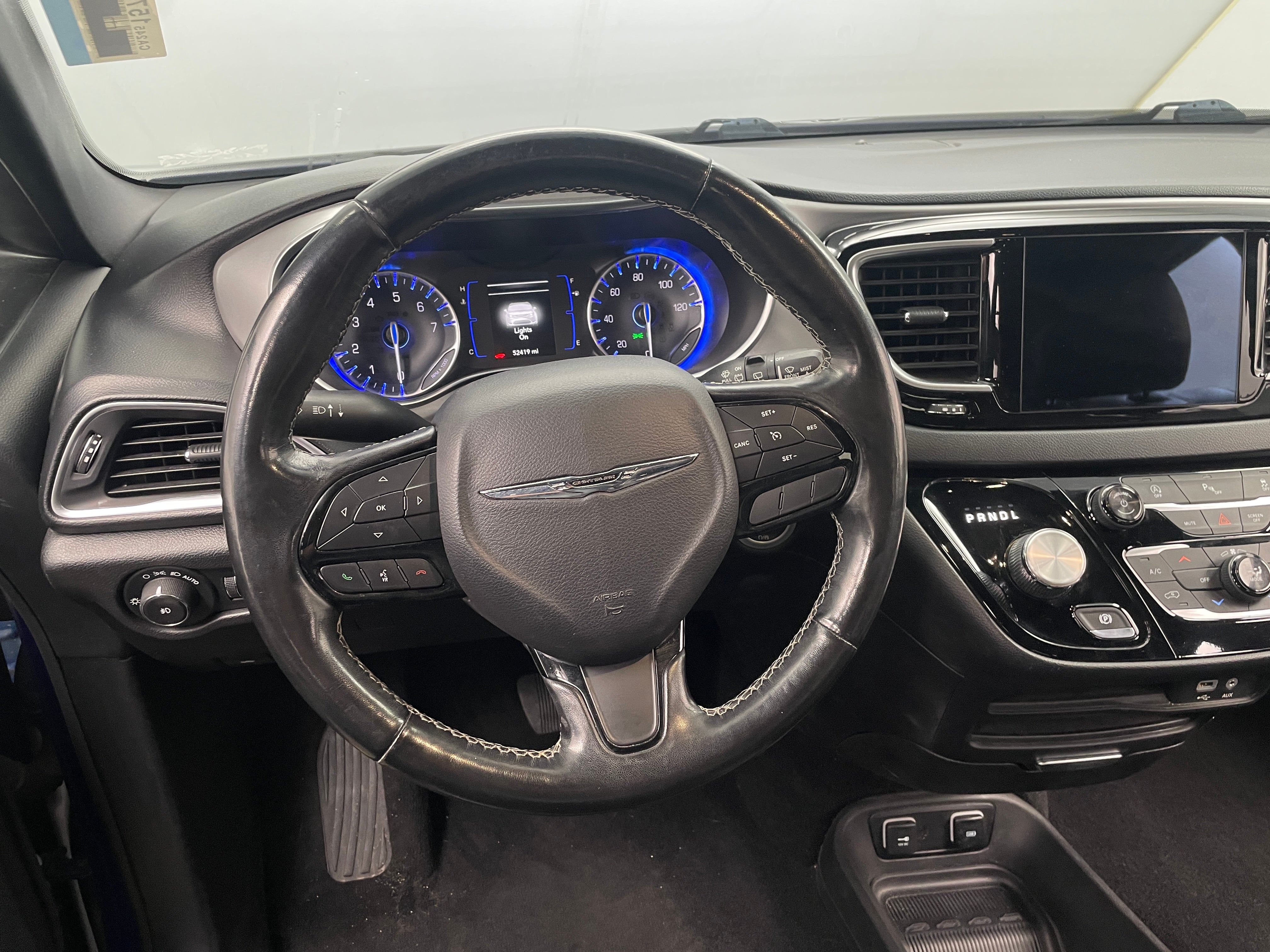2019 Chrysler Pacifica Touring L 4