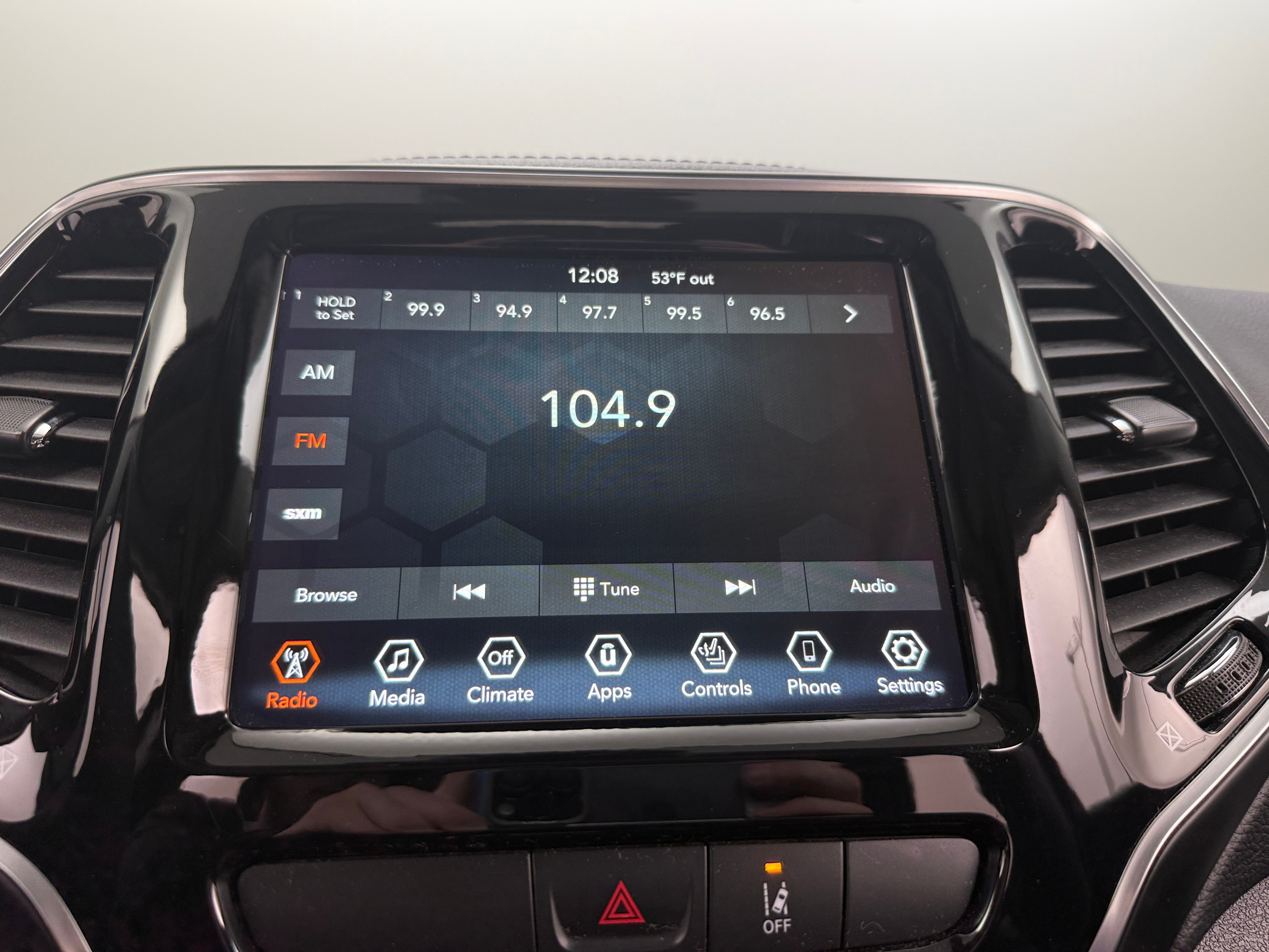 2022 Jeep Cherokee Limited Edition 3