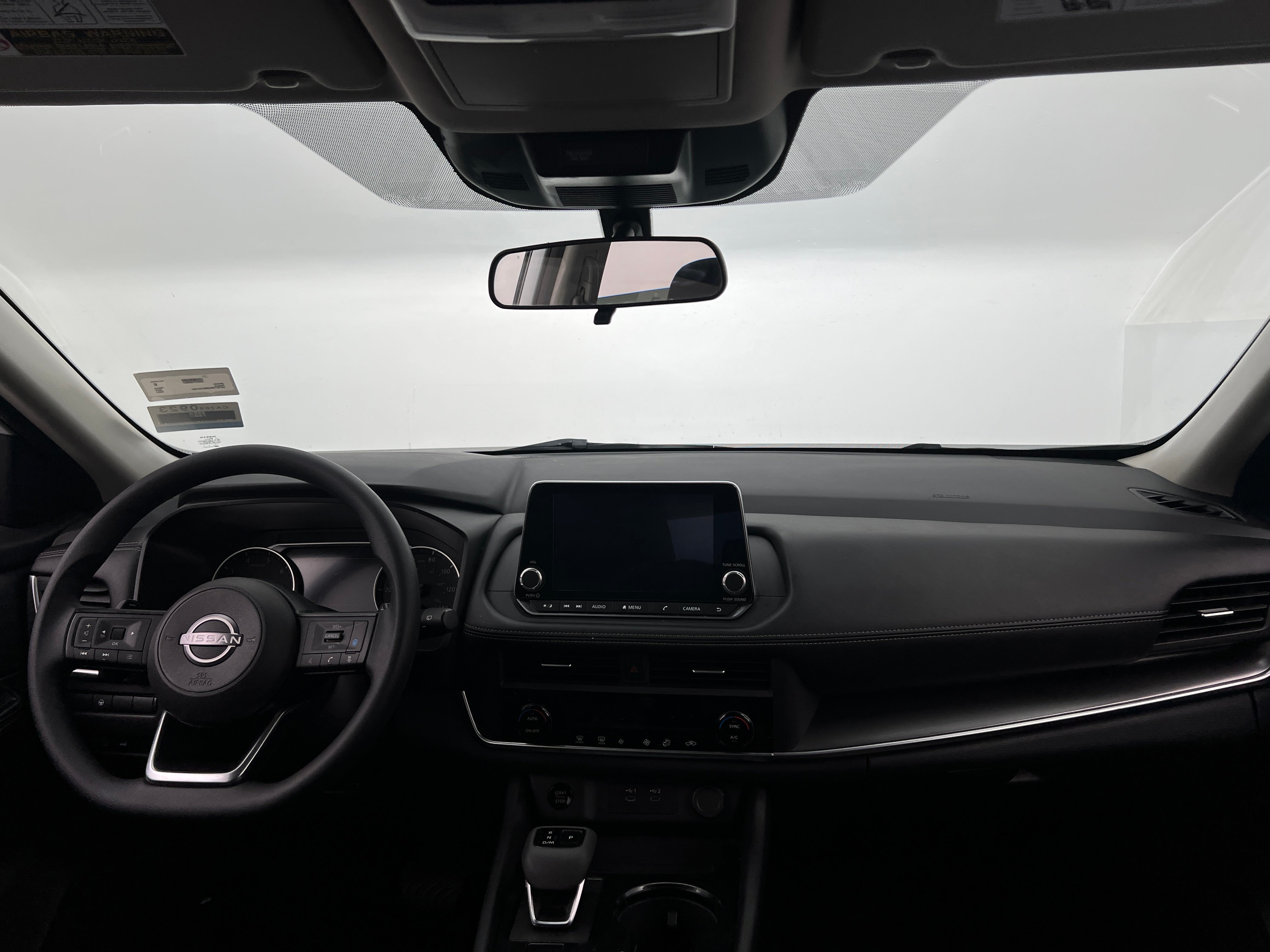 2024 Nissan Rogue SV 3