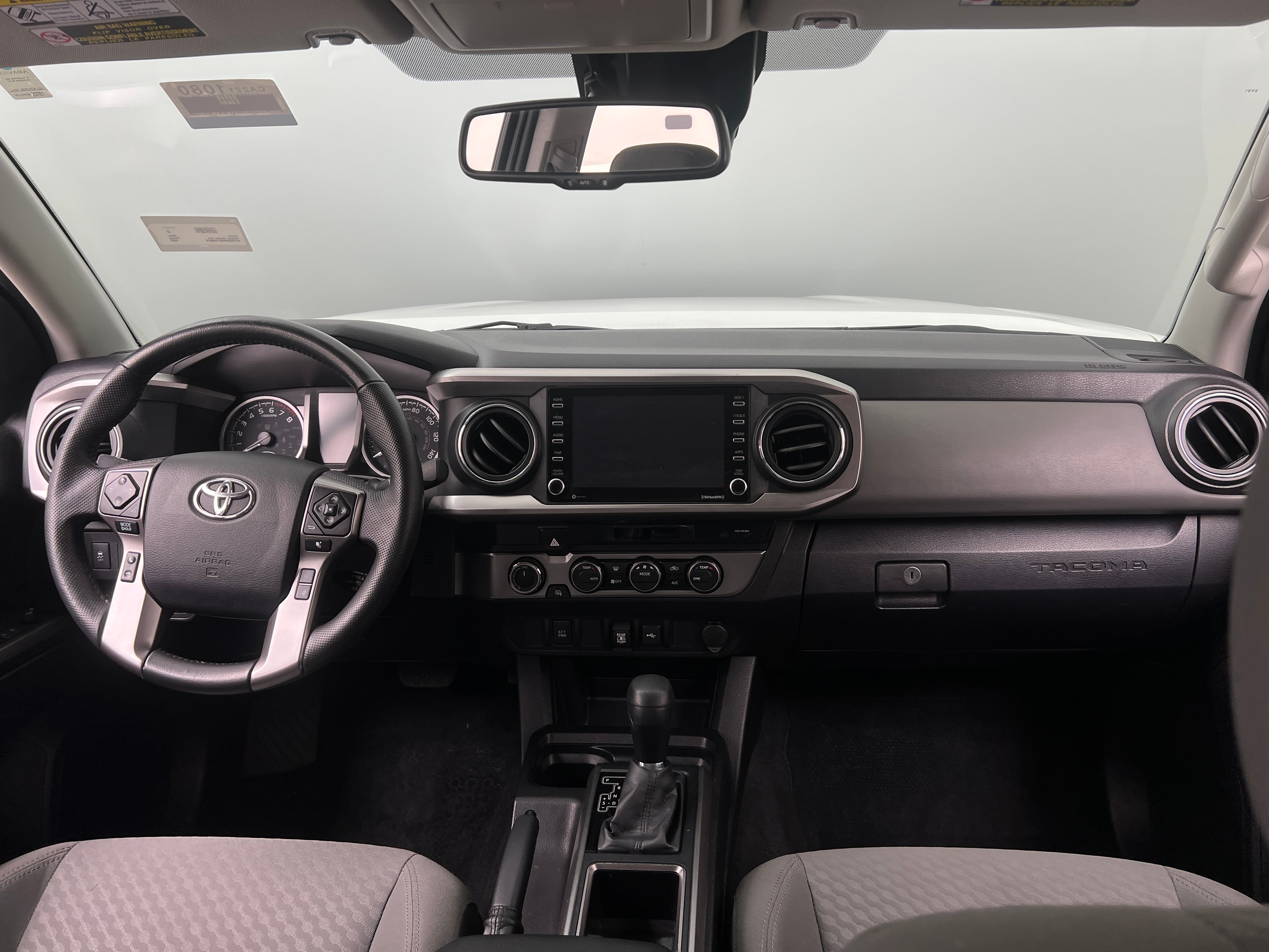 2022 Toyota Tacoma SR5 3
