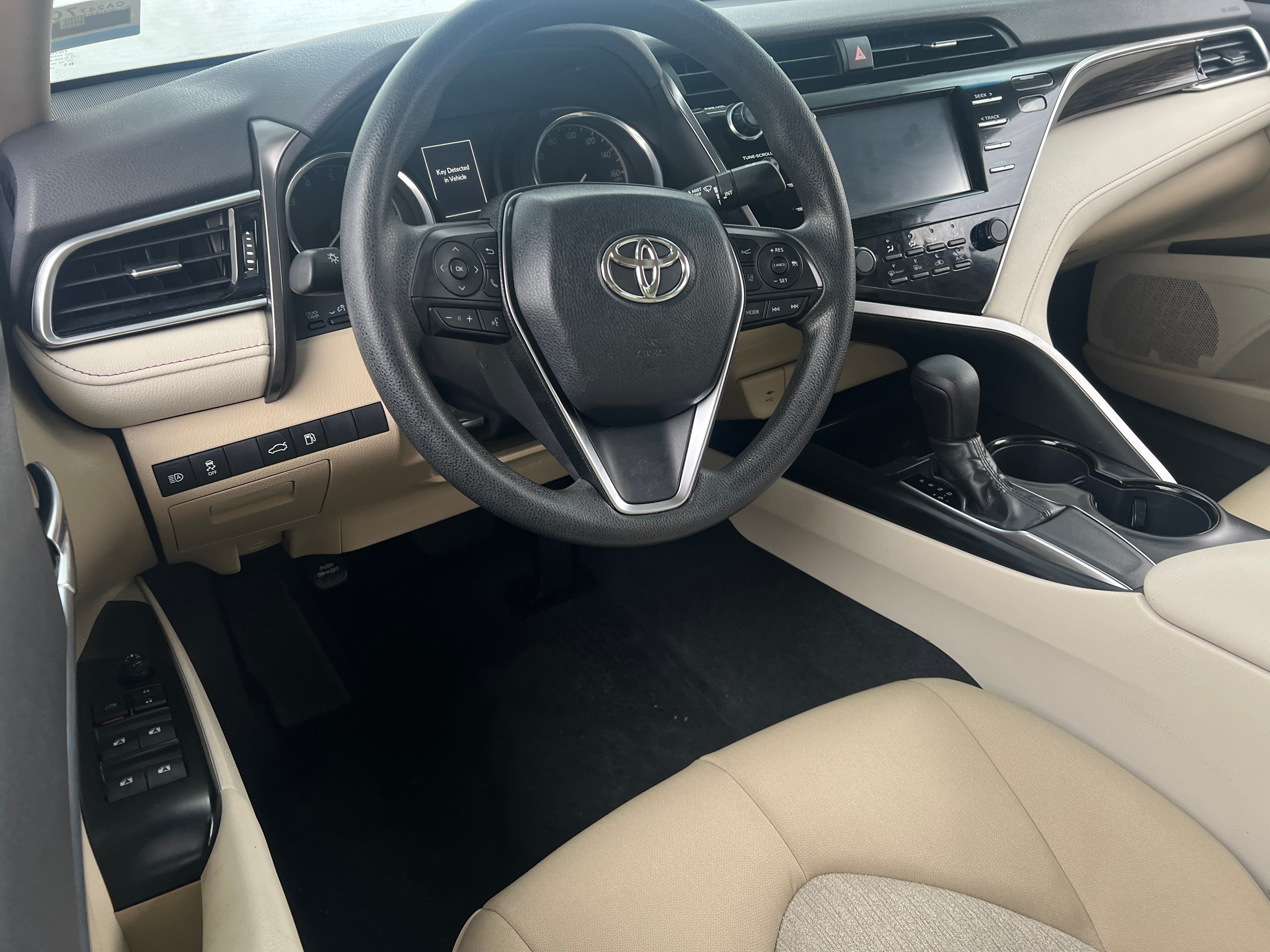 2018 Toyota Camry LE 3
