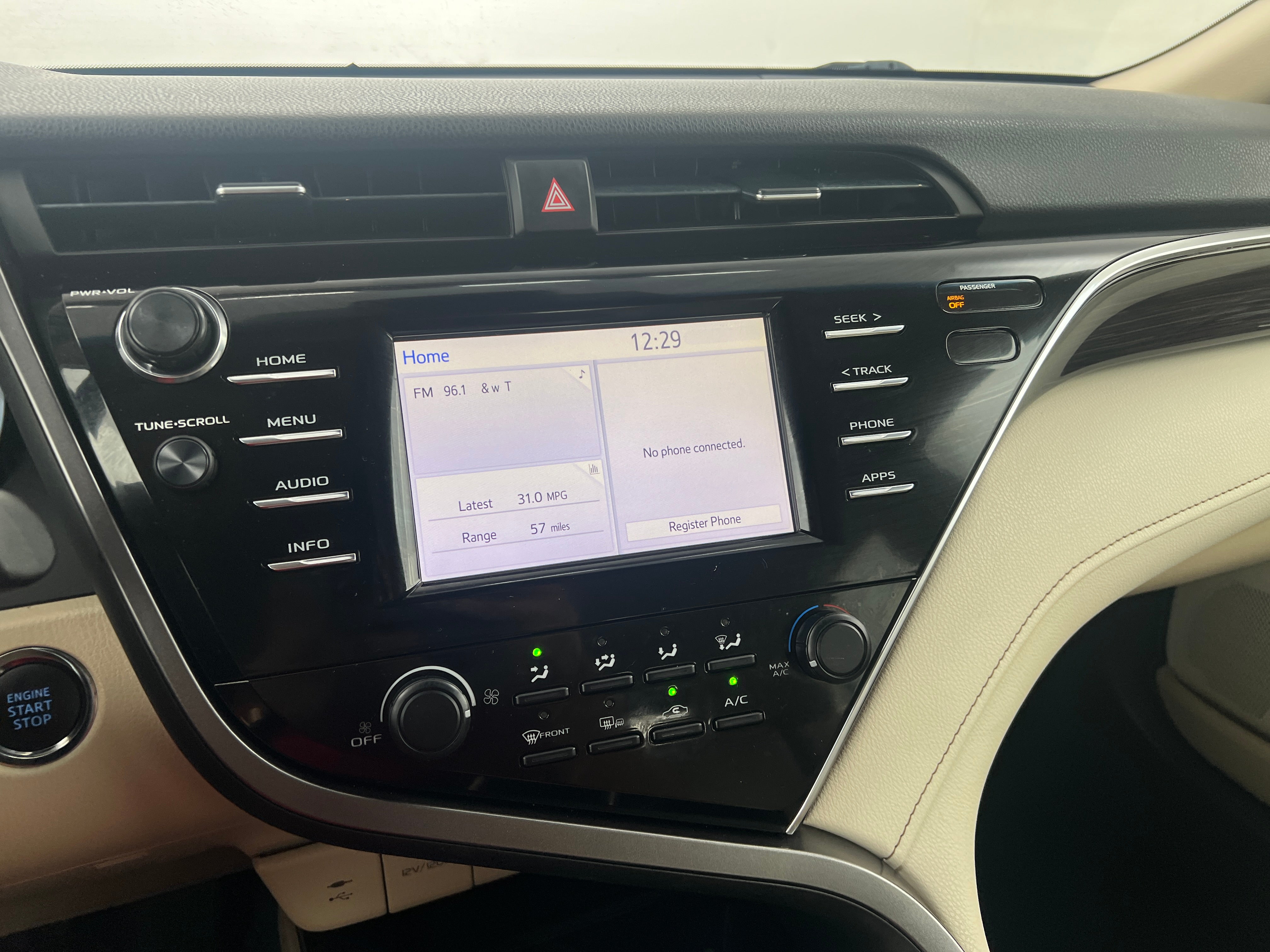 2018 Toyota Camry LE 4