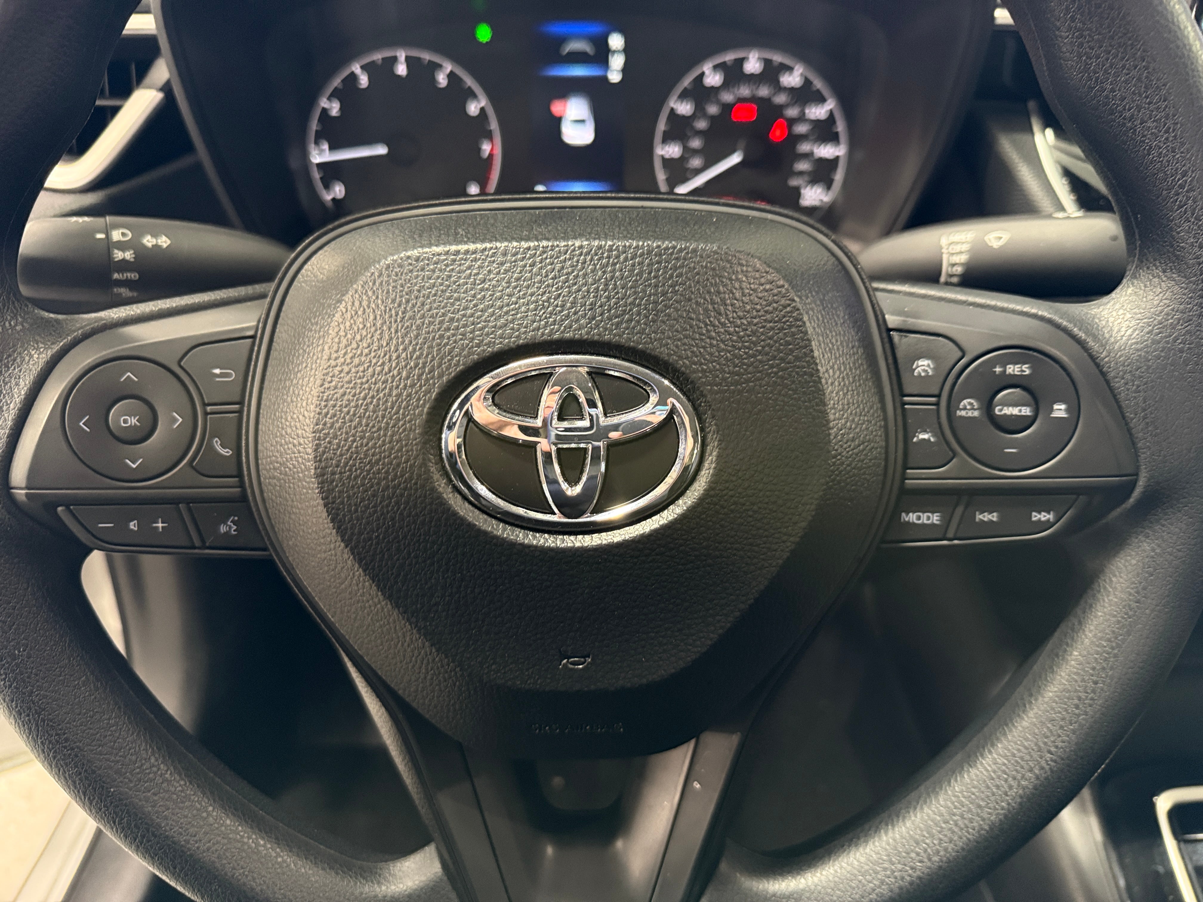 2025 Toyota Corolla LE 5