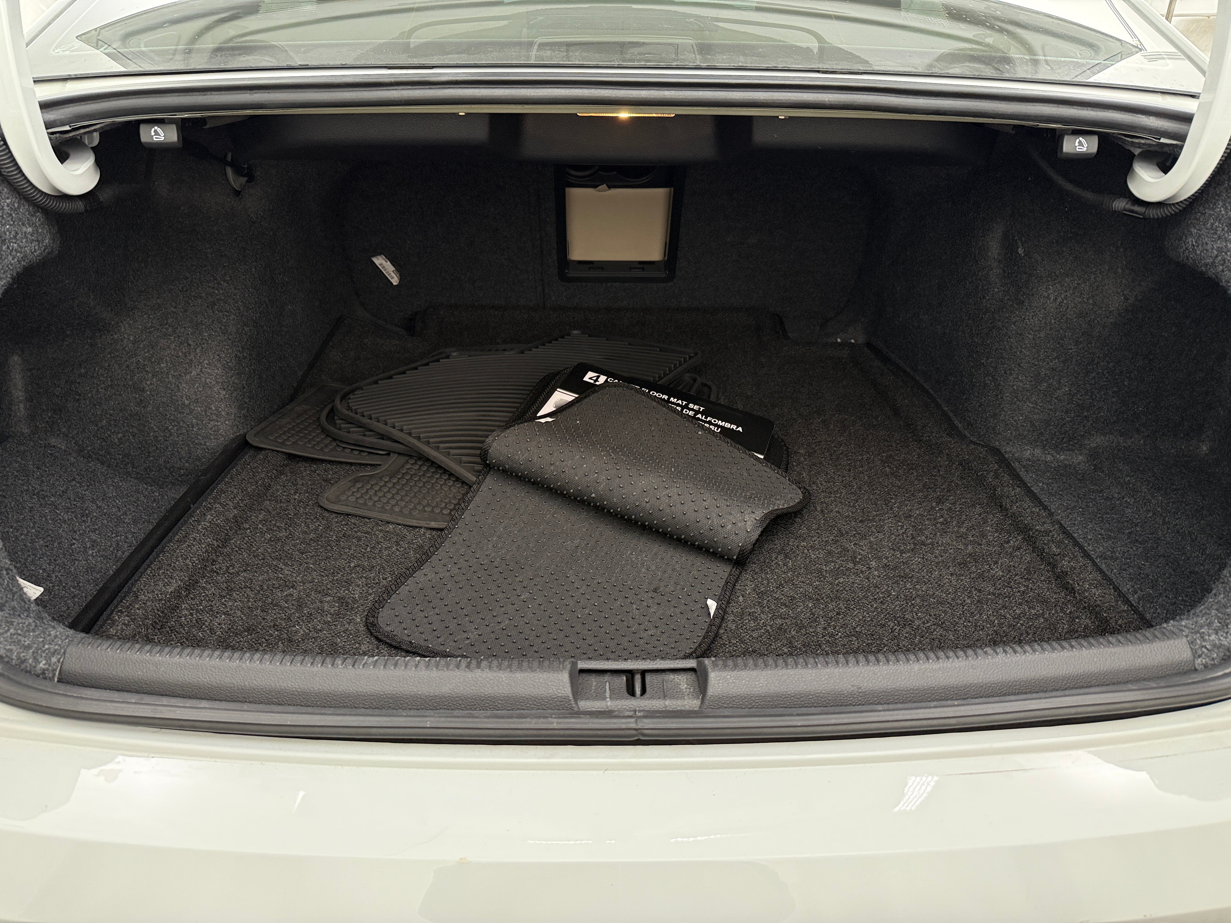 2017 Volkswagen Passat SEL 6