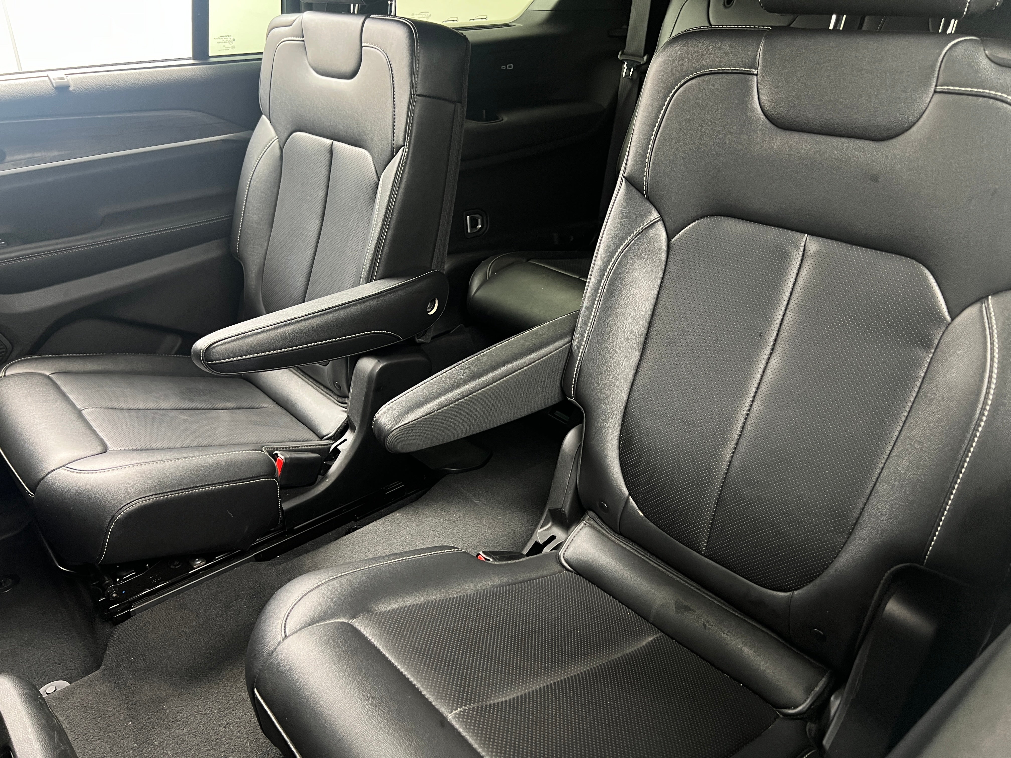 2024 Jeep Grand Cherokee L Limited Edition 5