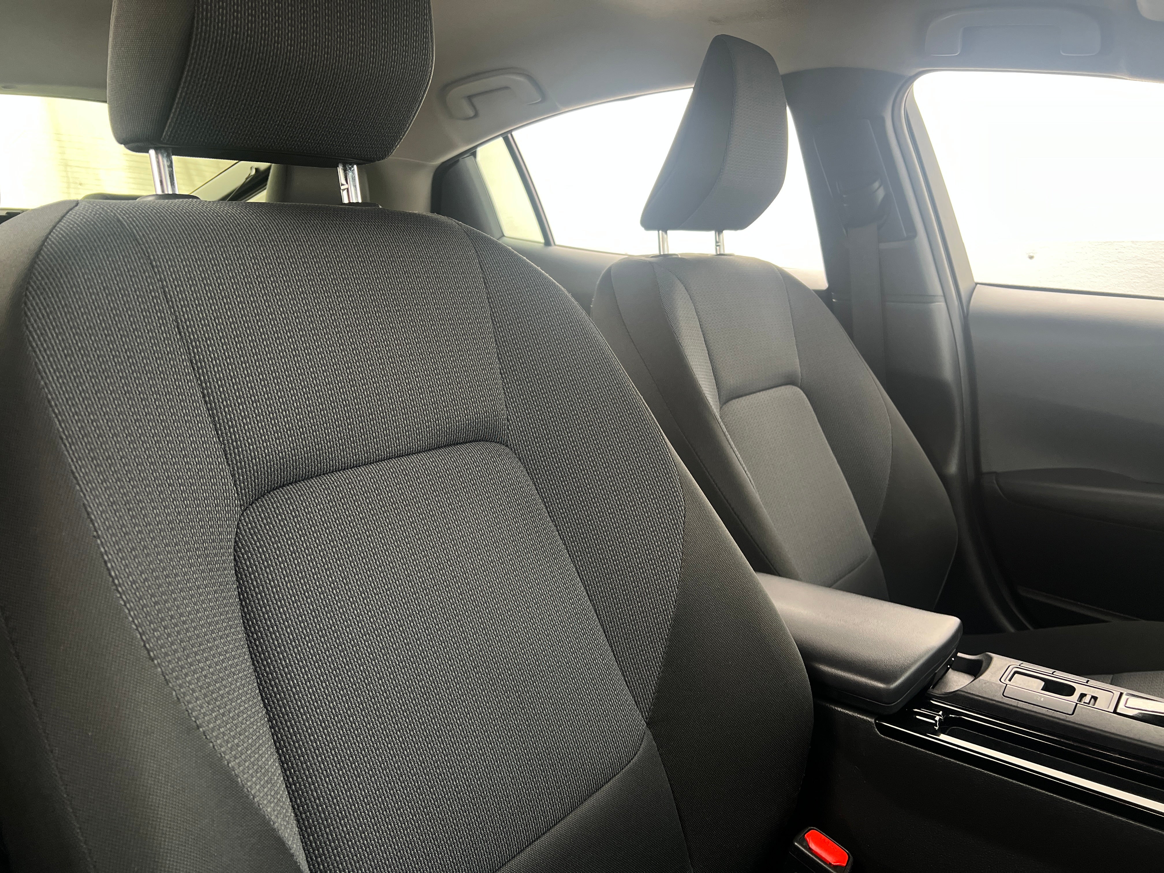2024 Toyota Prius LE 2