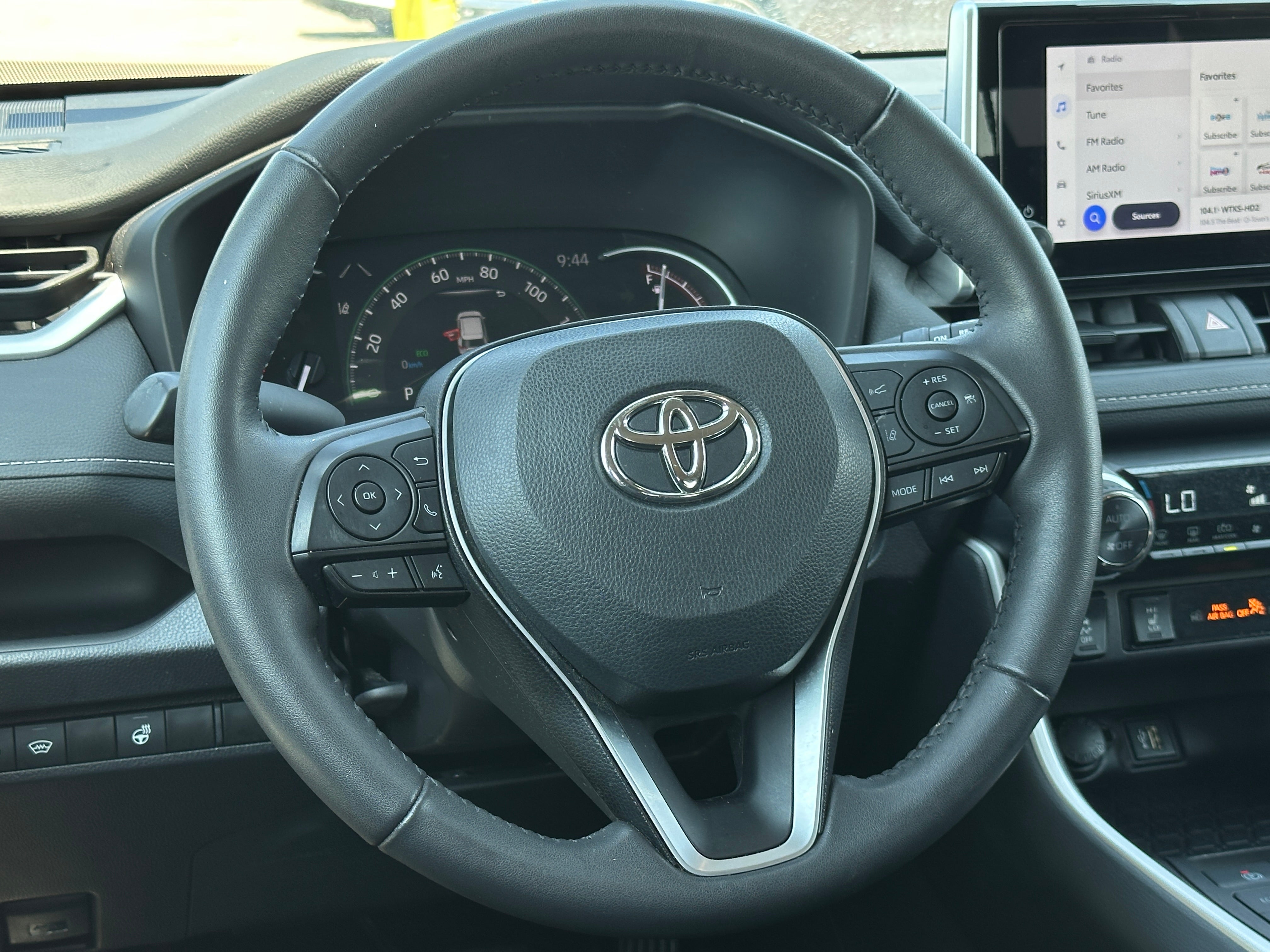 2024 Toyota RAV4 XLE 4