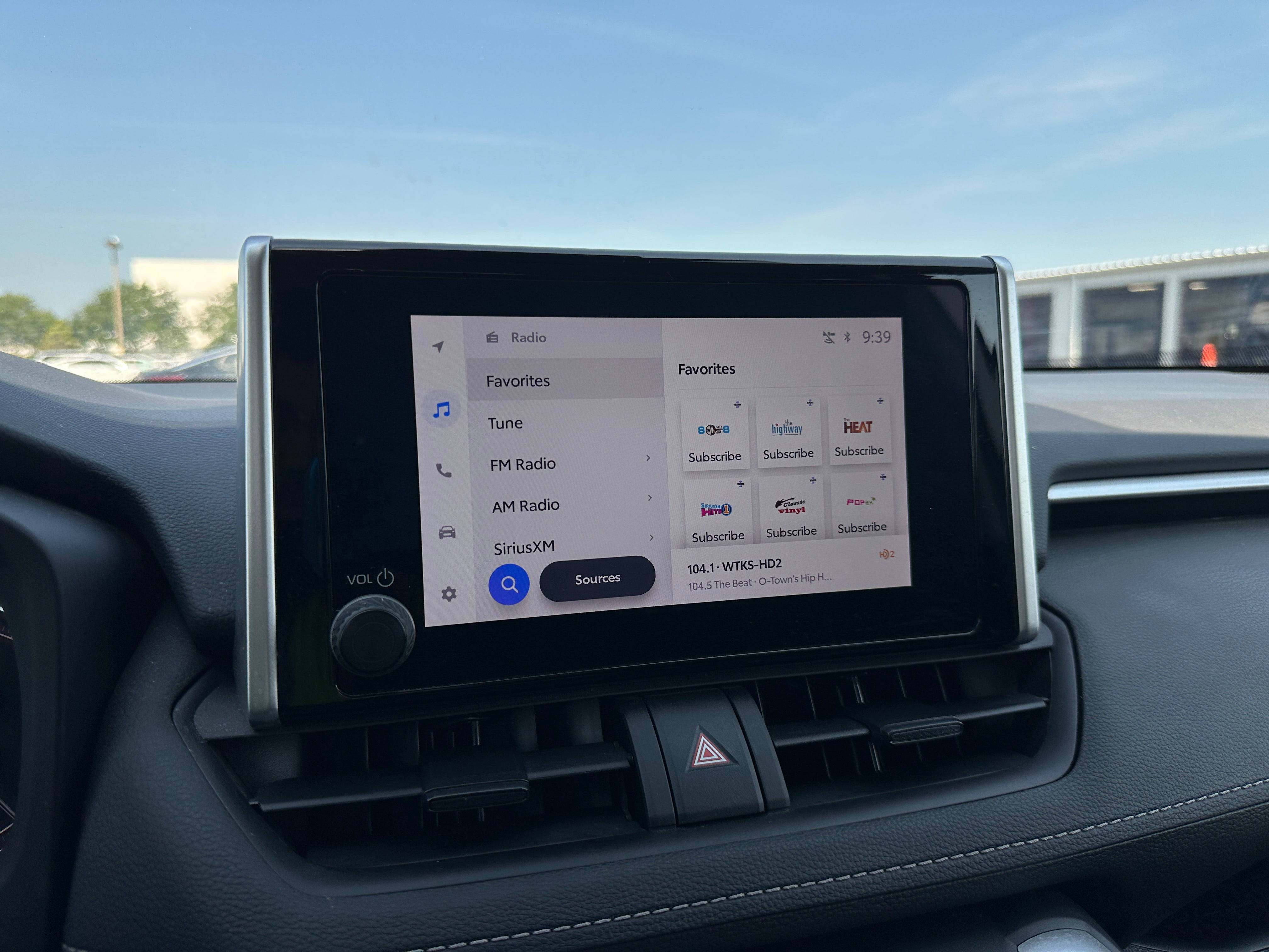 2024 Toyota RAV4 XLE 3