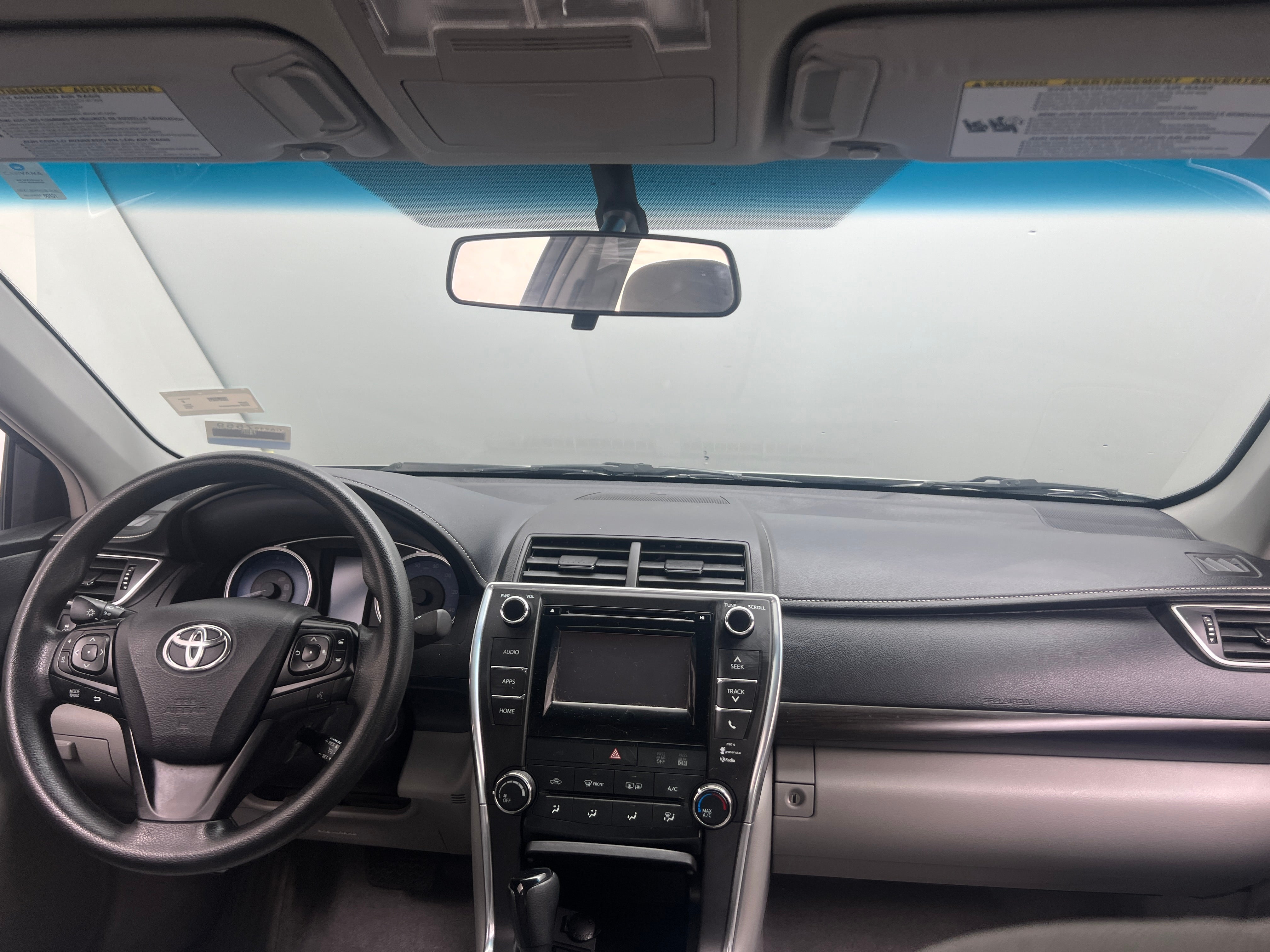 2015 Toyota Camry LE 3