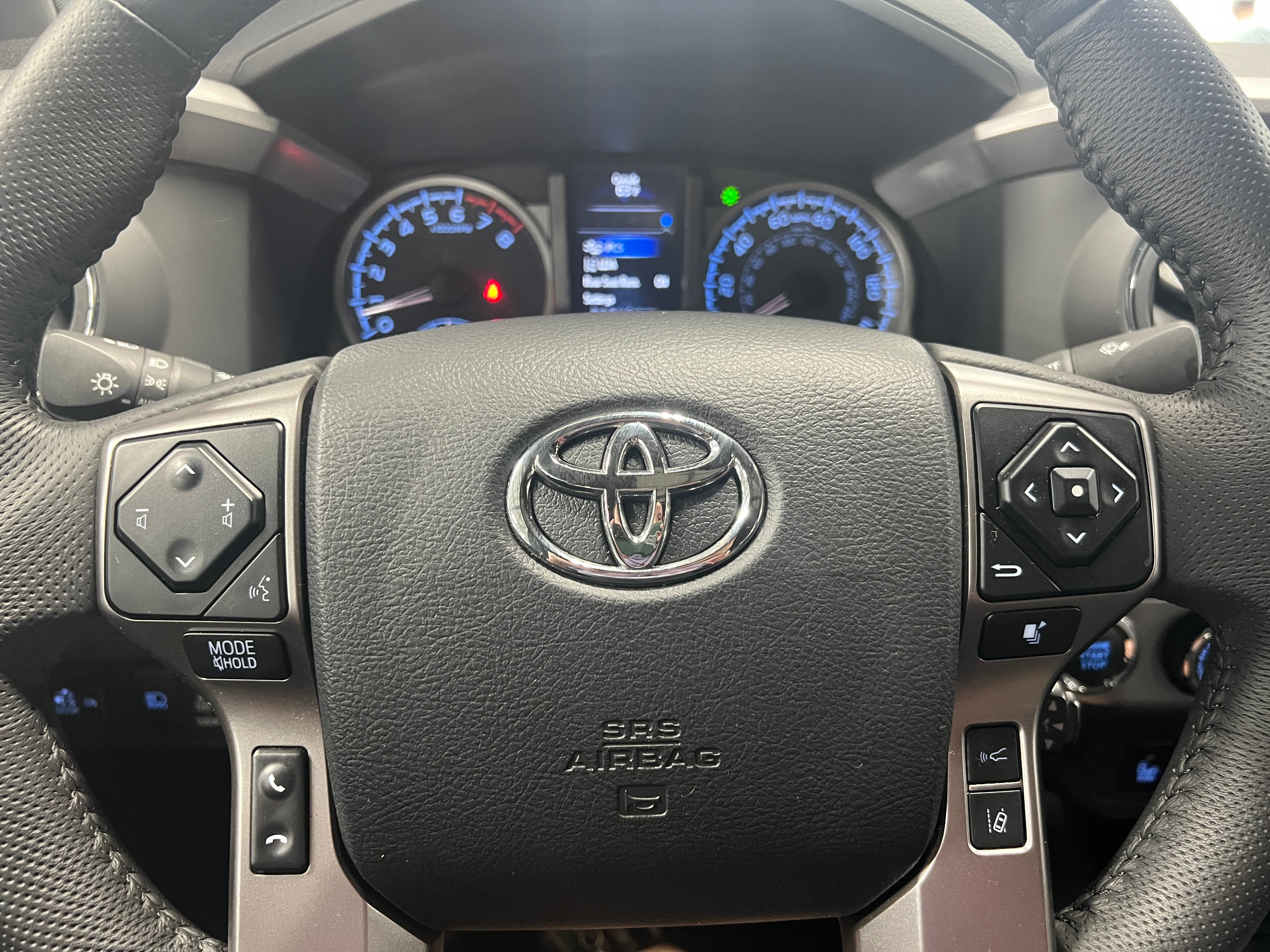 2023 Toyota Tacoma Limited 4