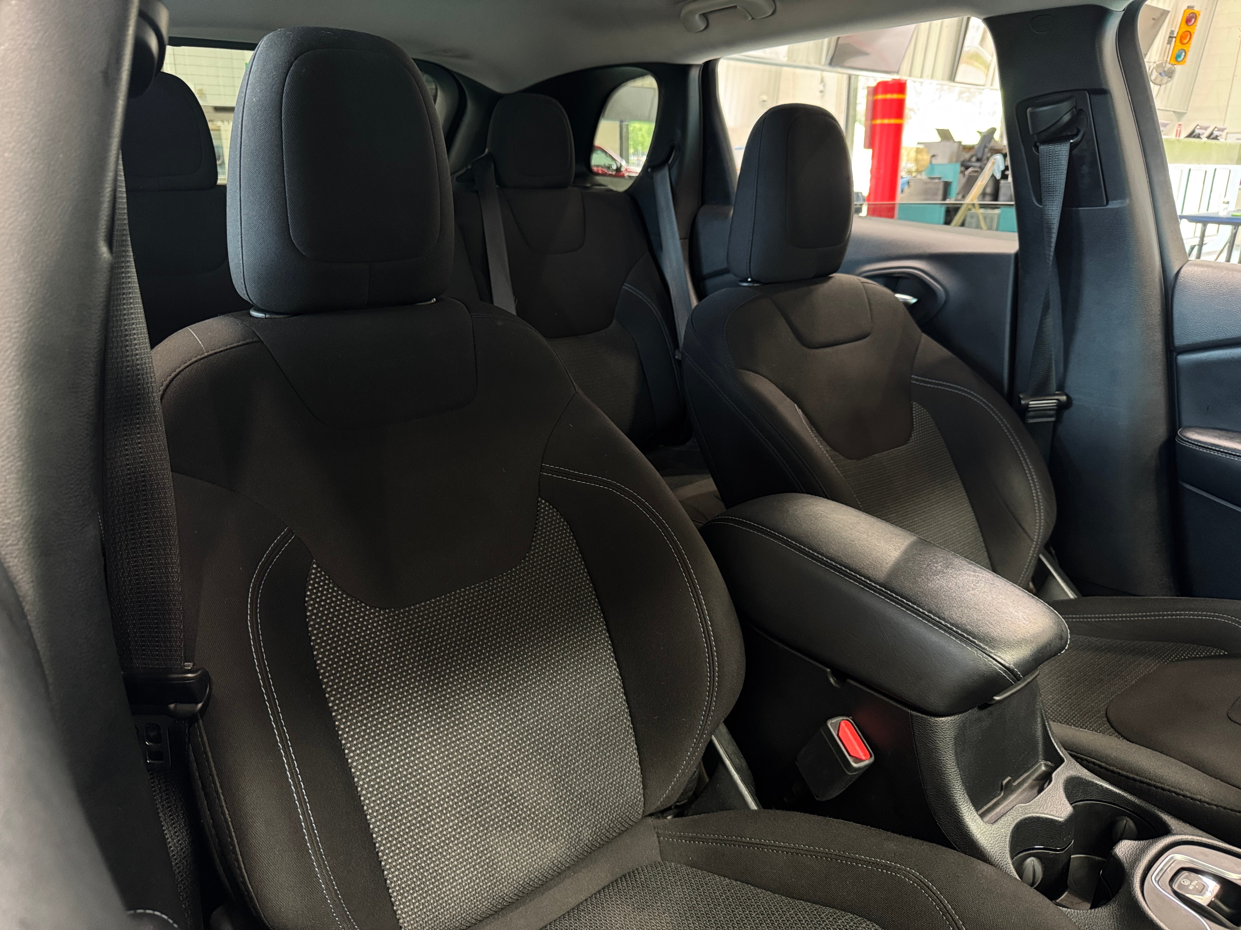 2020 Jeep Cherokee Latitude 2