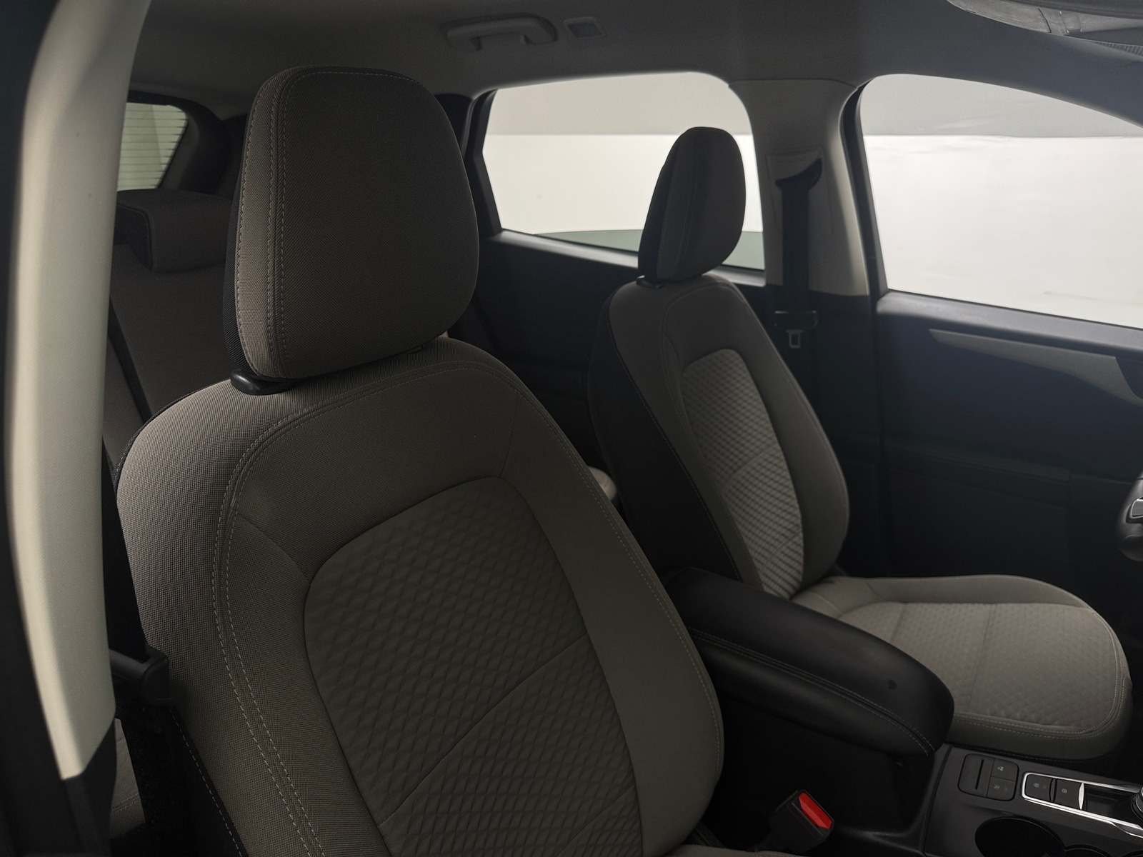 Thumbnail: 2022 Ford Escape - 2