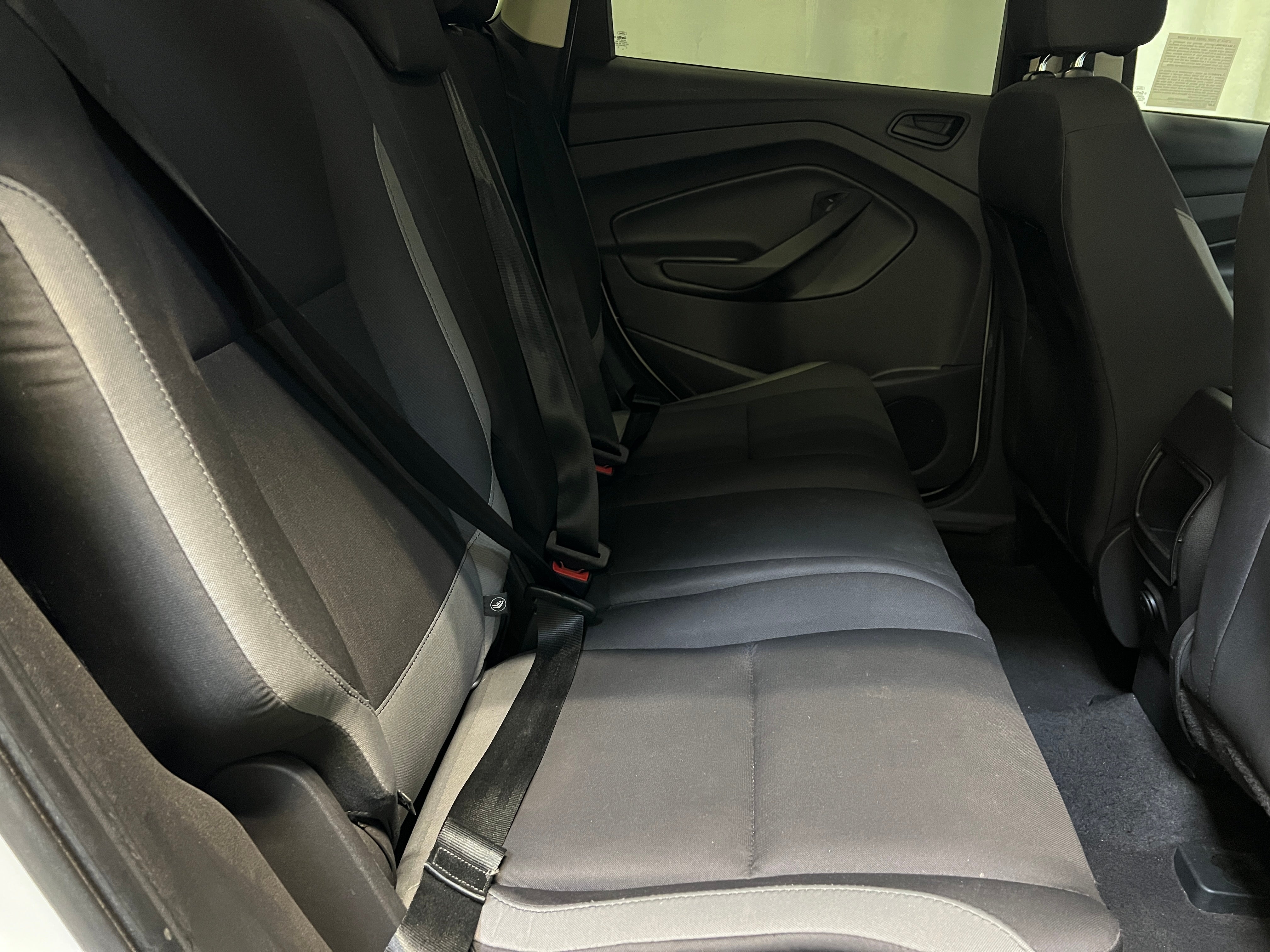 2015 Ford Escape S 6