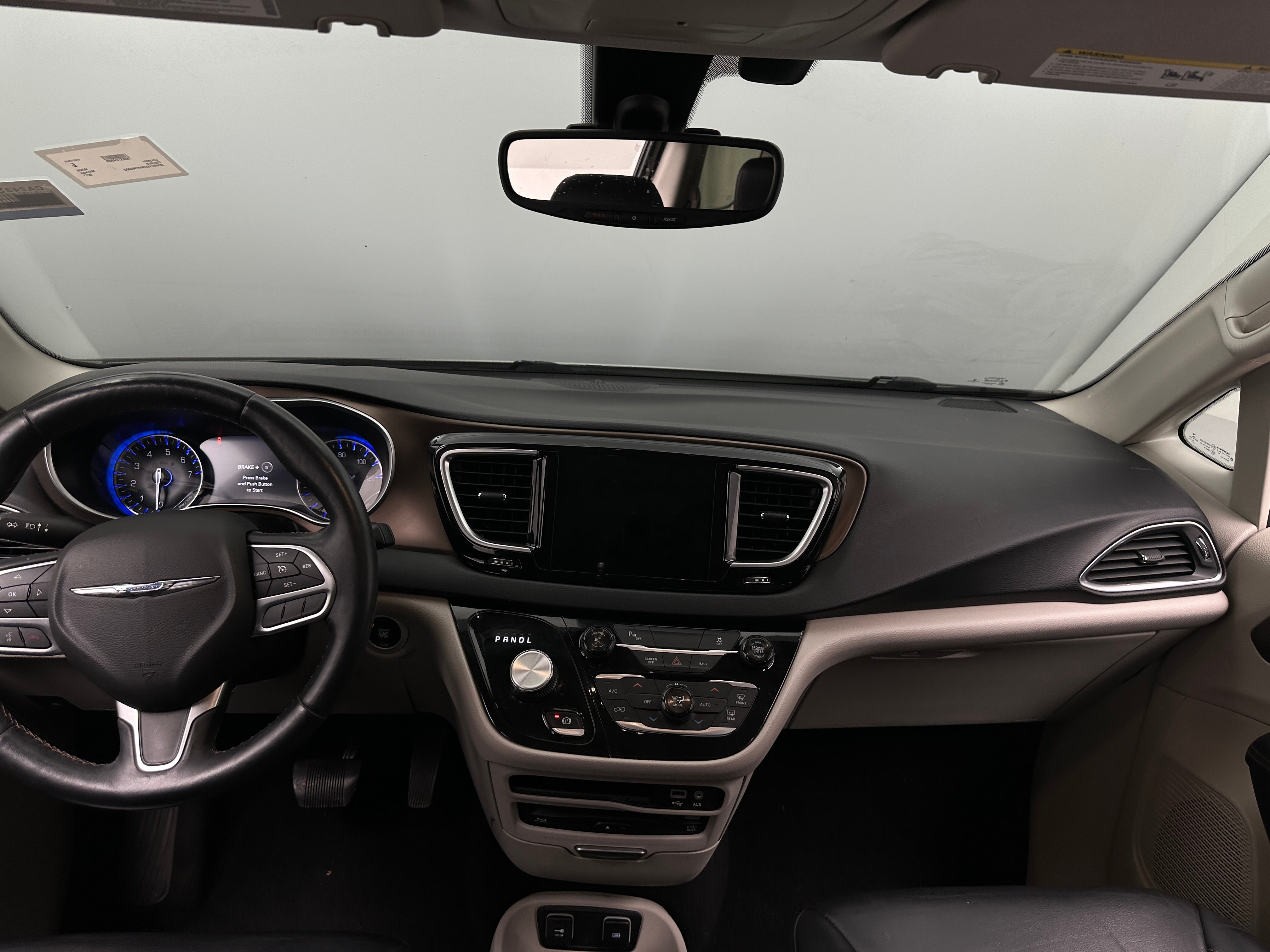 2017 Chrysler Pacifica  2