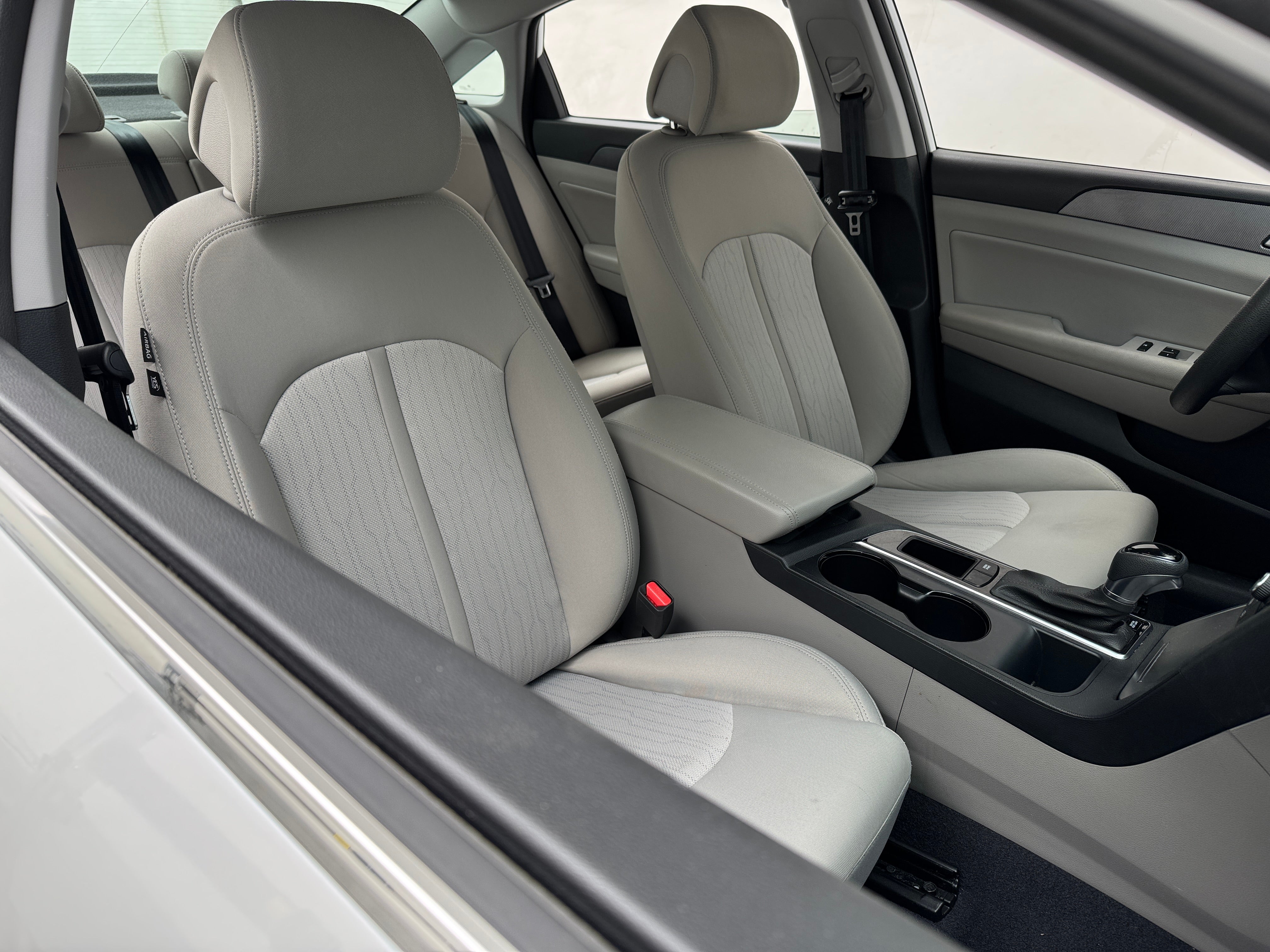 2016 Hyundai Sonata SE 2